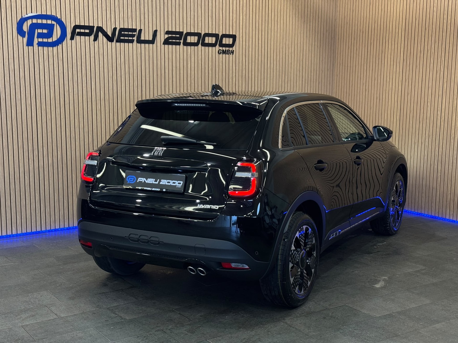 FIAT 600h MildHybrid La Prima Neues Modell-showroom-element-3