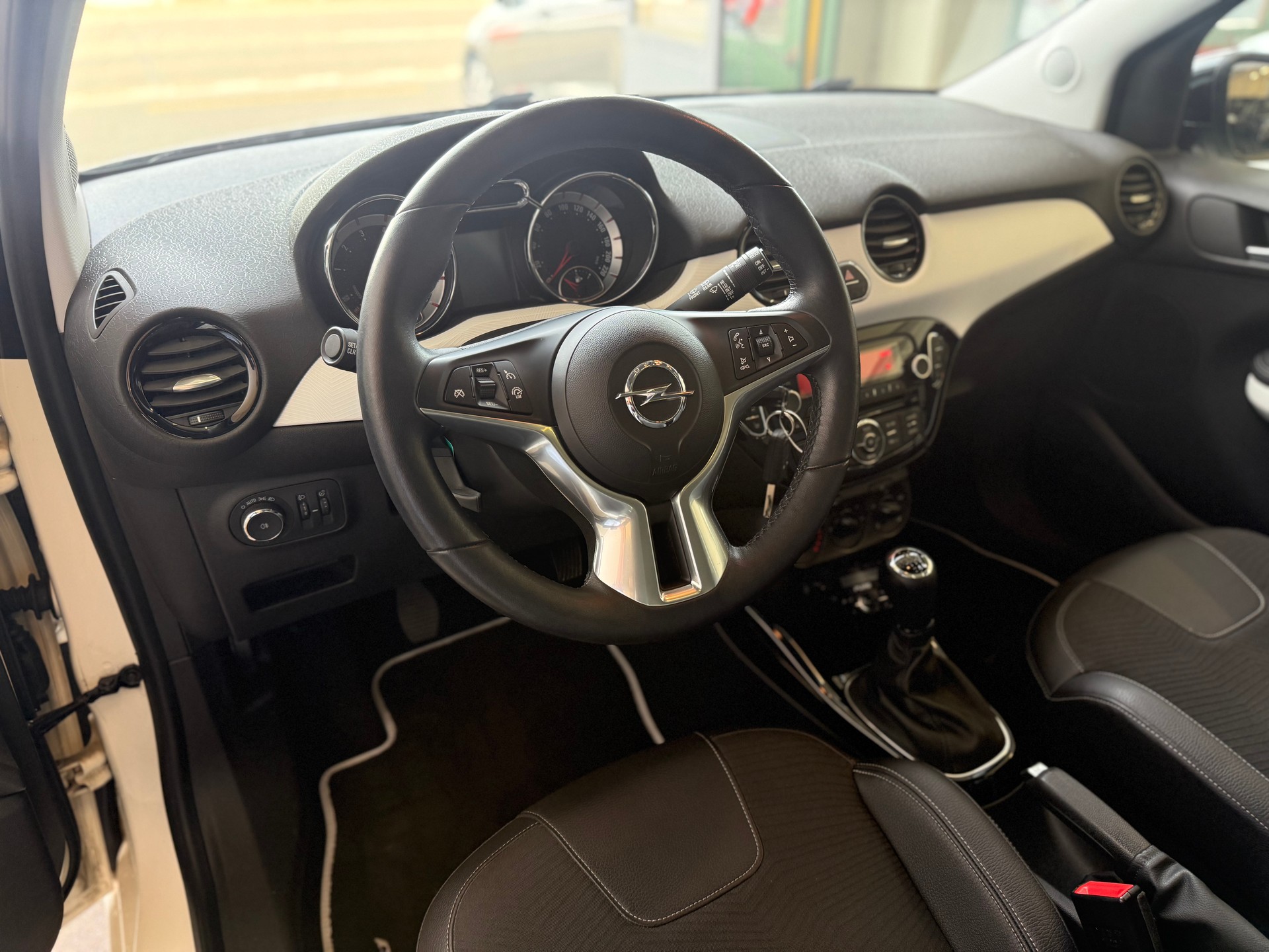 OPEL Adam 1.0 ecoFLEX Turbo ROCKS-image-11