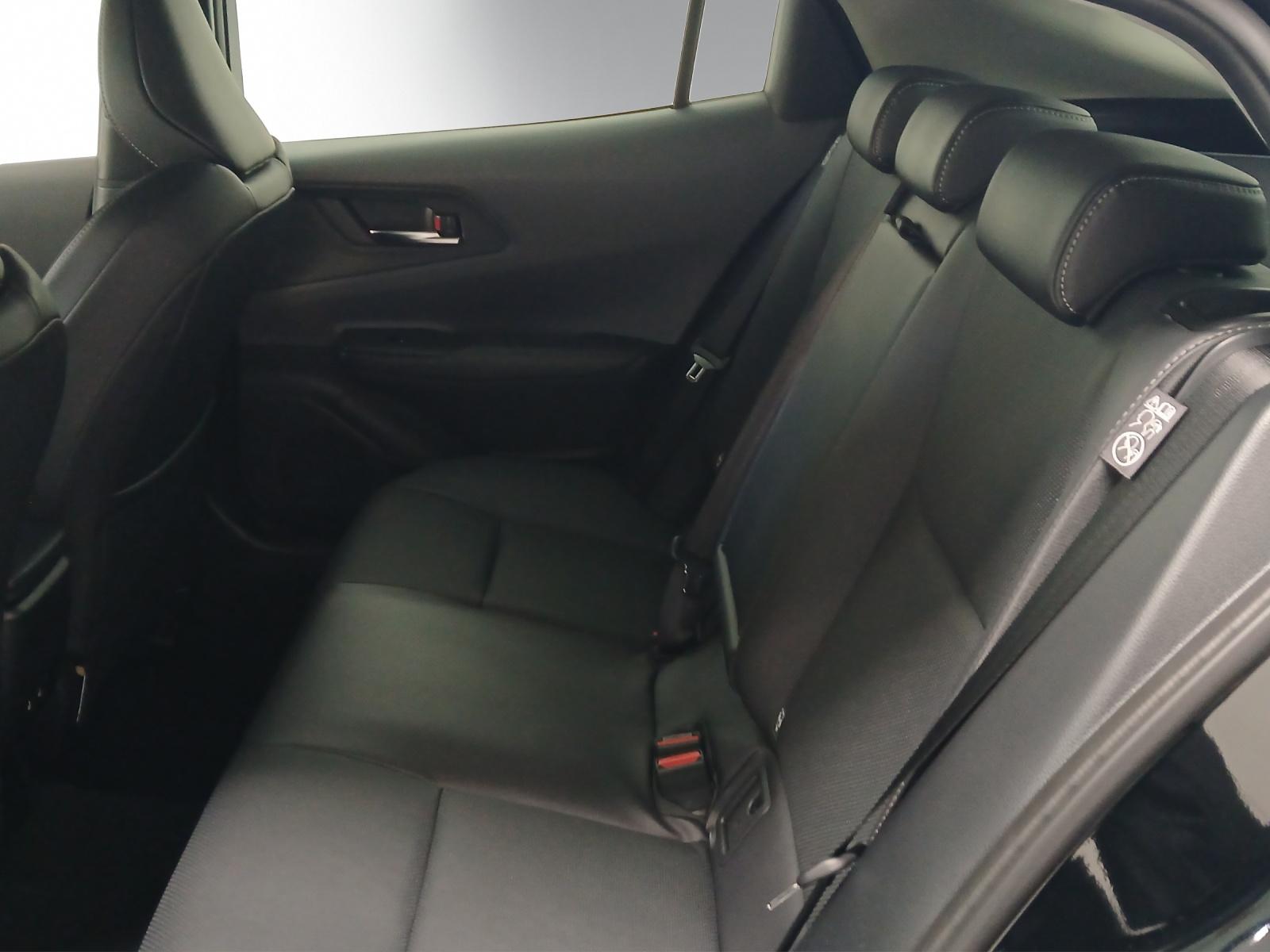 TOYOTA Prius 2.0 Plug-In-Hybrid Premium-image-9