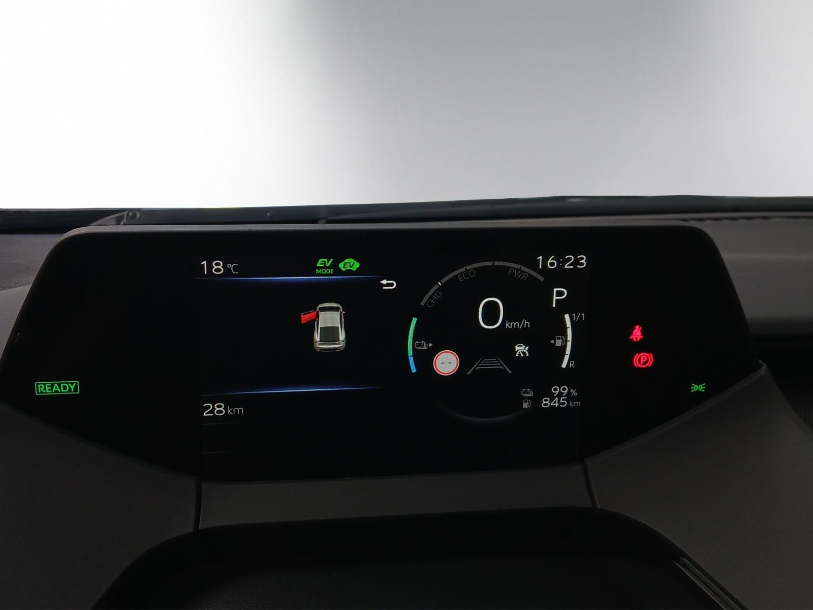 TOYOTA Prius 2.0 Plug-In-Hybrid Premium-image-10