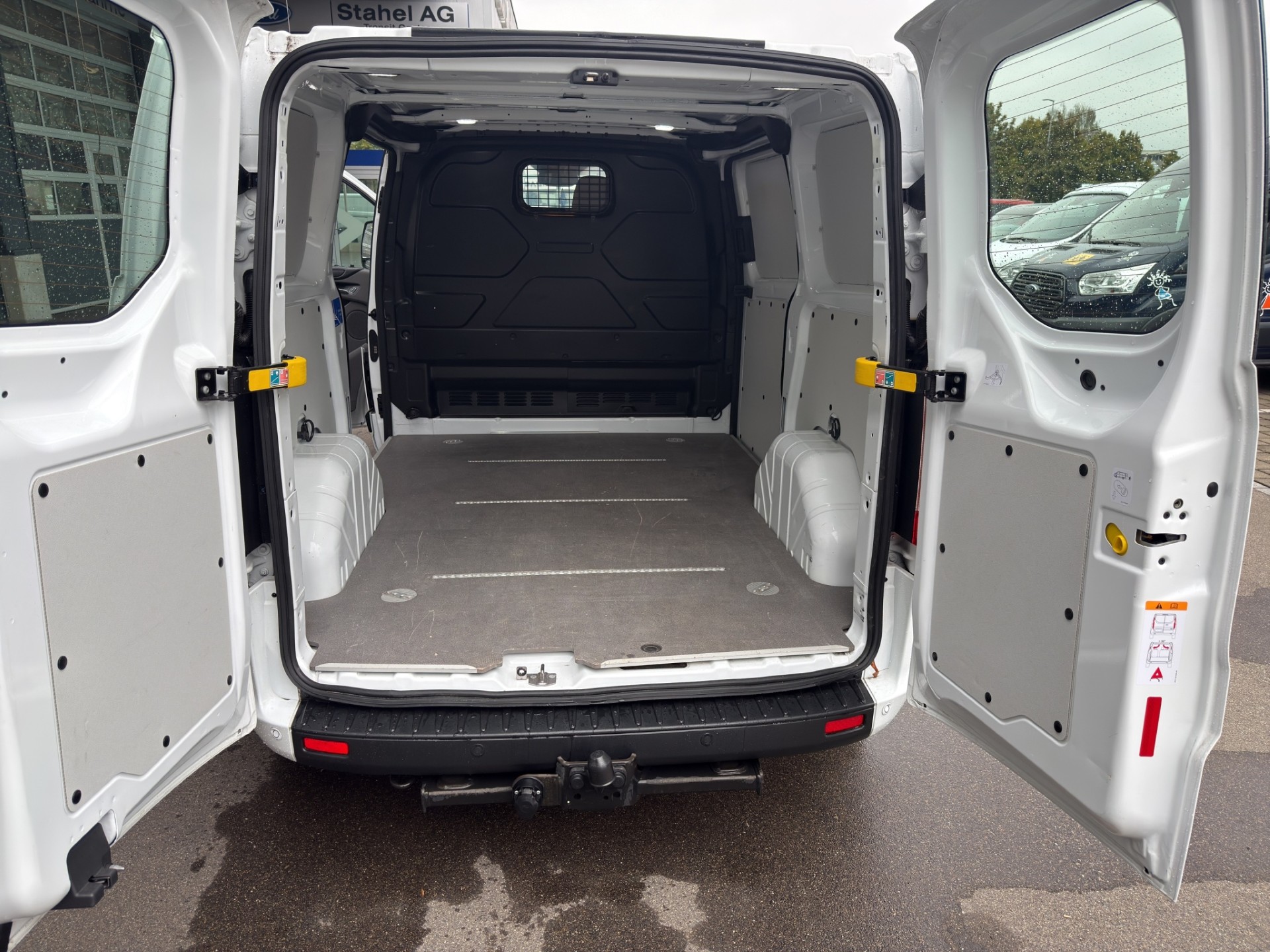 FORD Transit C Van 300 L1 2.0 TDCi 130 Trend-image-14