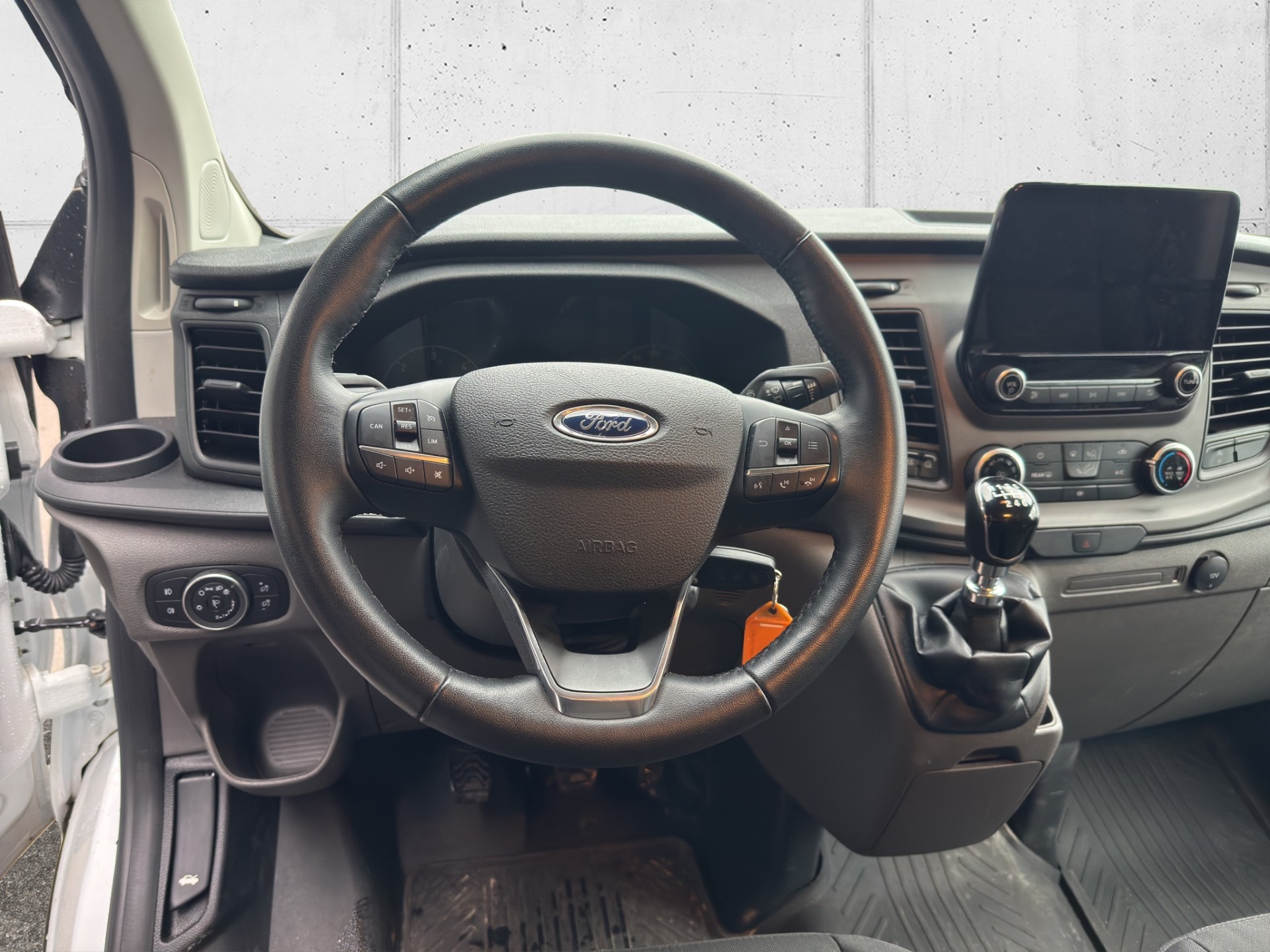 FORD Transit C Van 300 L1 2.0 TDCi 130 Trend-image-9