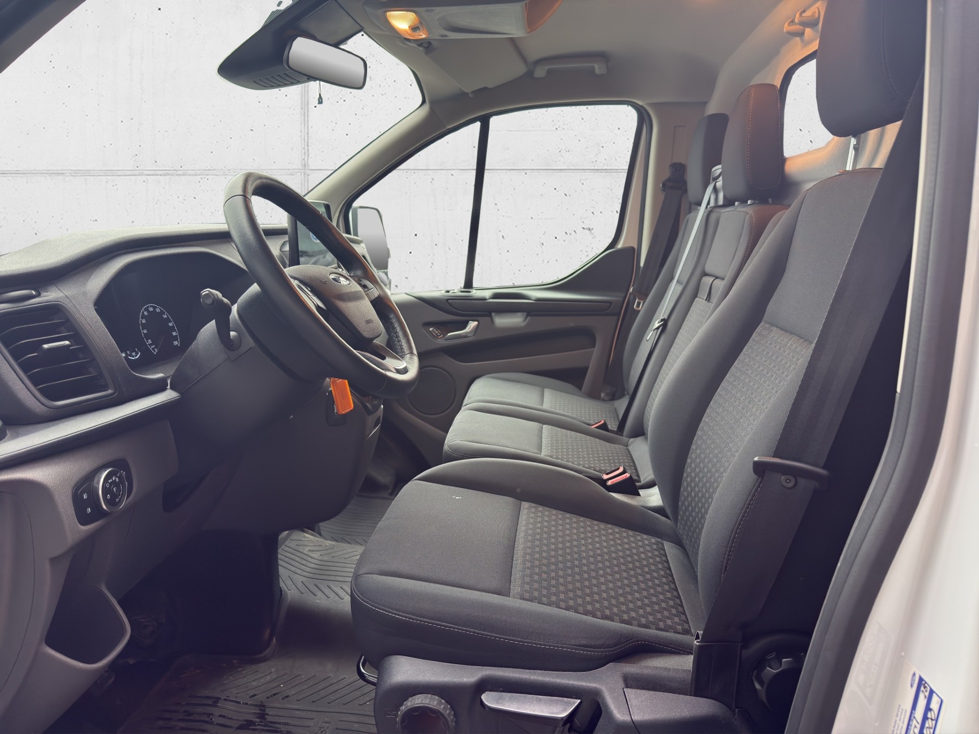FORD Transit C Van 300 L1 2.0 TDCi 130 Trend-image-8