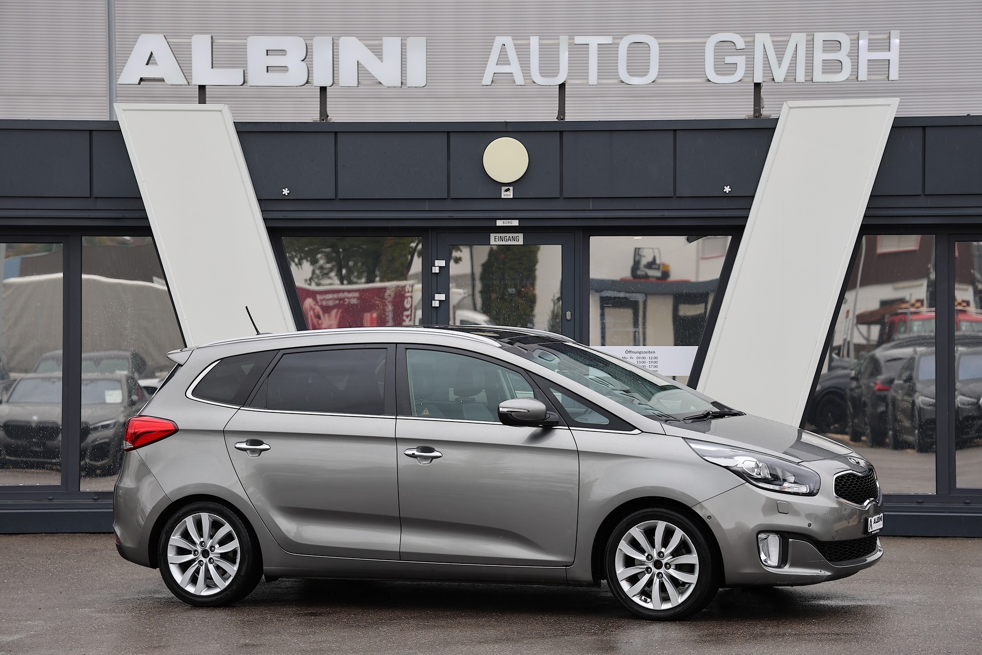 KIA Carens 2.0 GDi Style 7-Sitzer *CH-Fahrzeug* *MFK* *Service* *Vollausstattung*-image-1