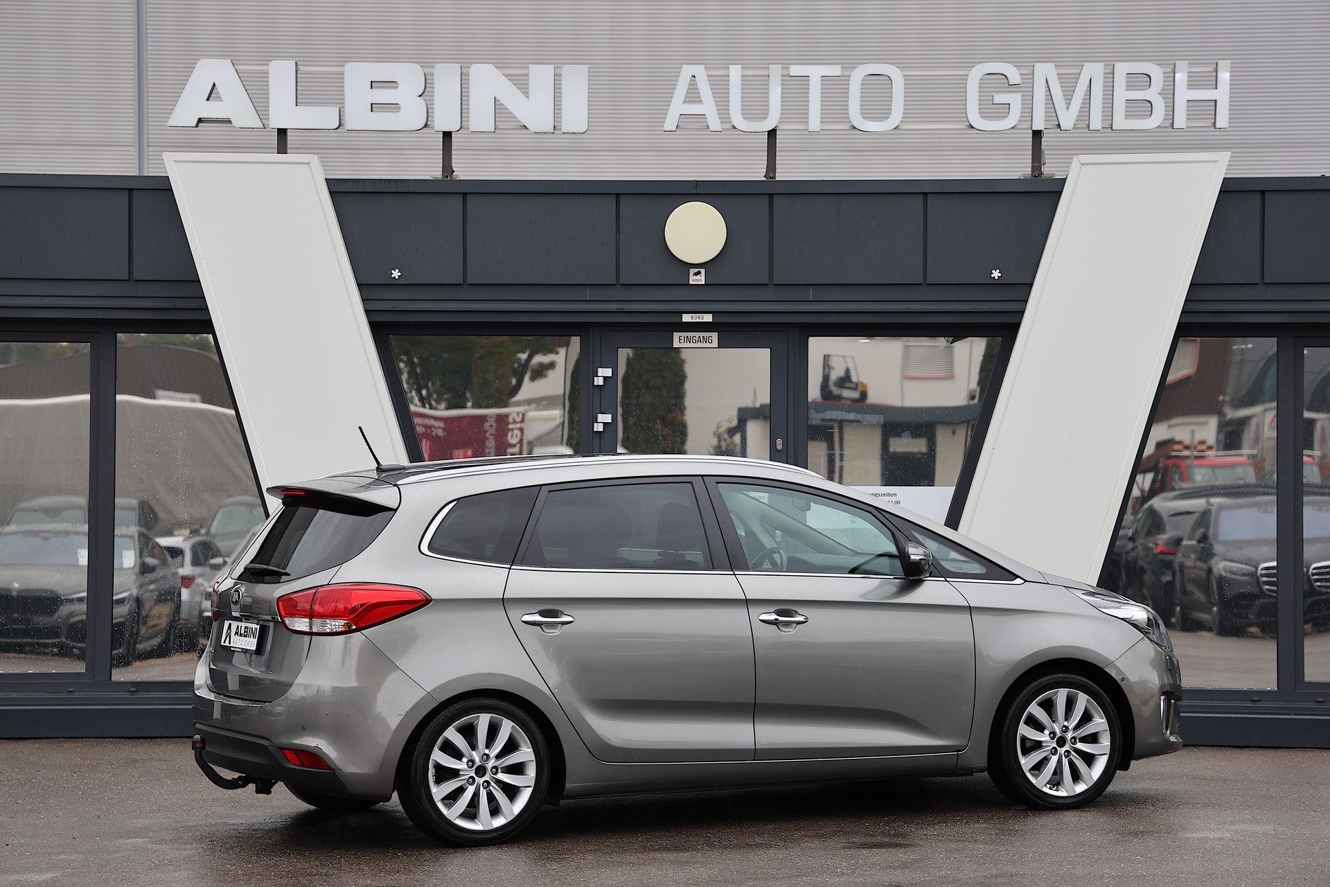 KIA Carens 2.0 GDi Style 7-Sitzer *CH-Fahrzeug* *MFK* *Service* *Vollausstattung*-image-3