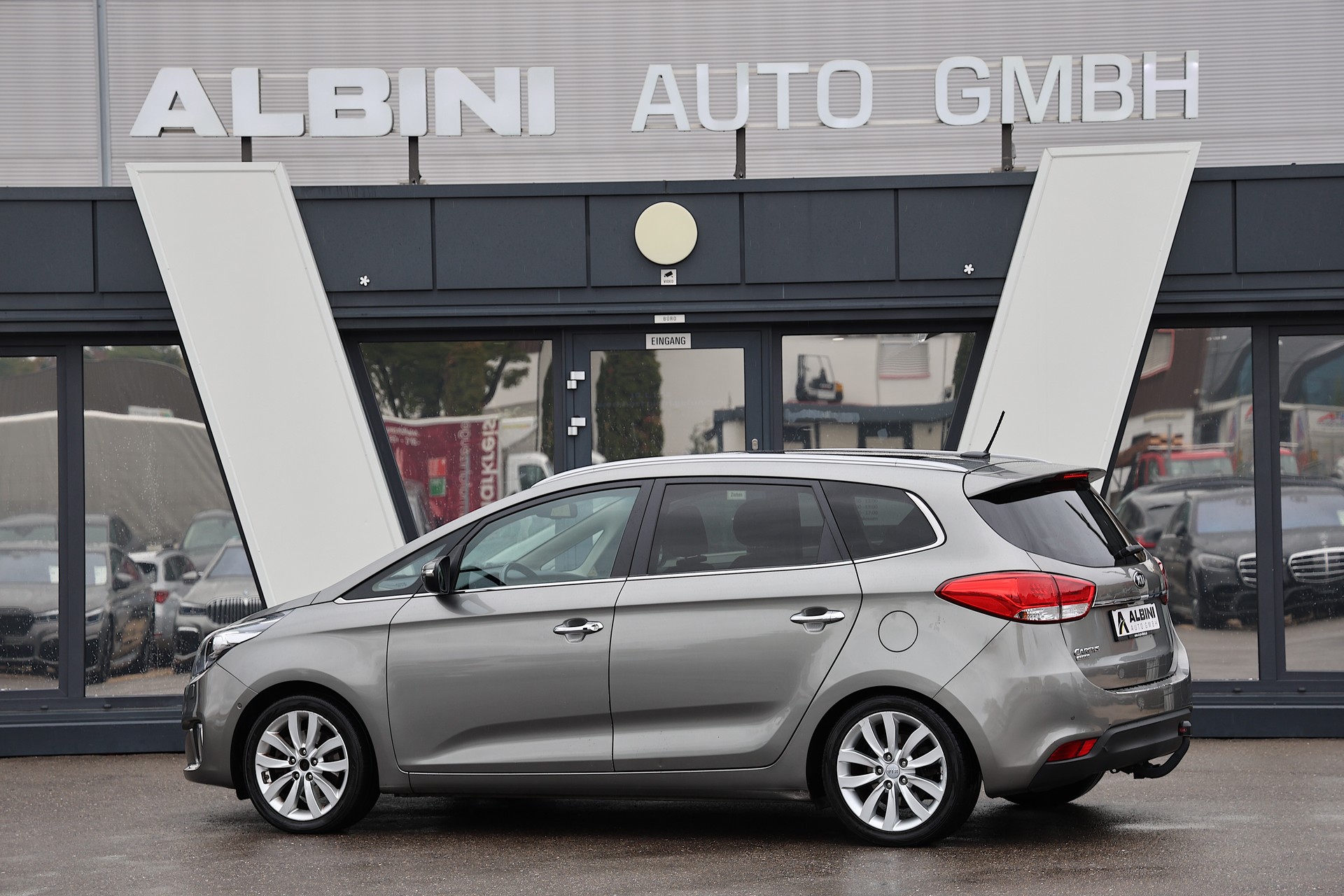 KIA Carens 2.0 GDi Style 7-Sitzer *CH-Fahrzeug* *MFK* *Service* *Vollausstattung*-image-2