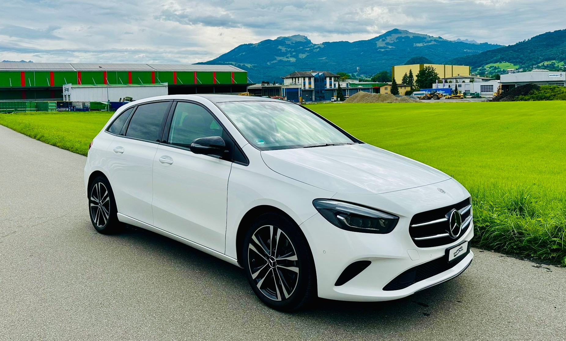 MERCEDES-BENZ B 250 4Matic Progressive-image-4