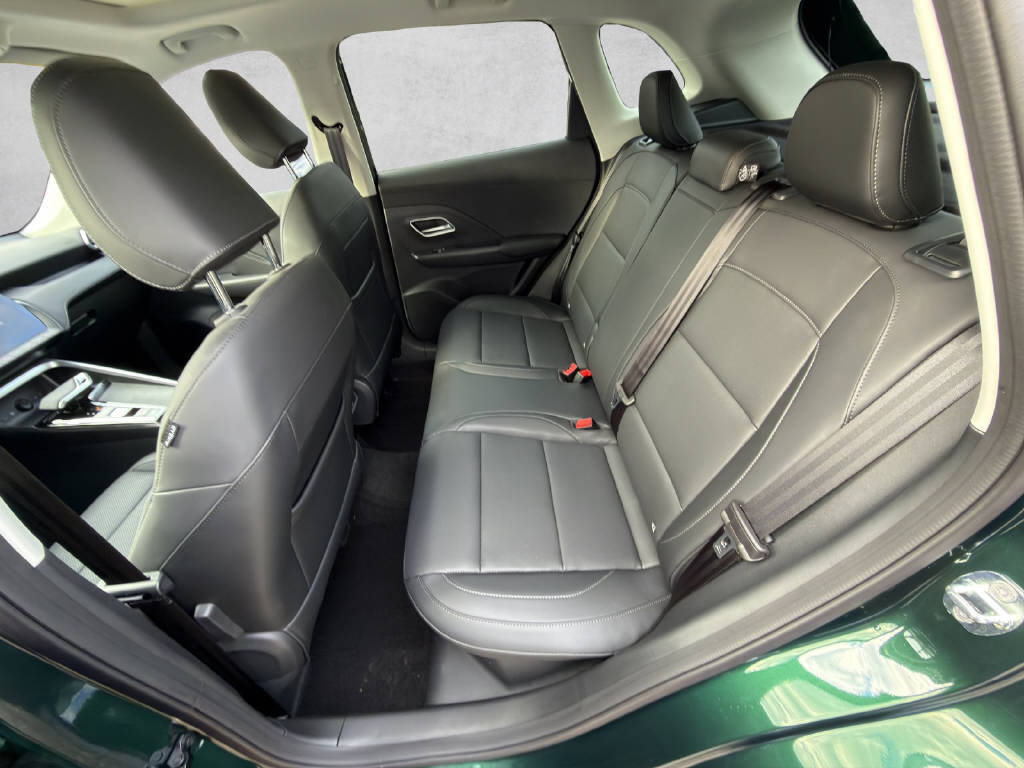 MG ZS 1.5 Hybrid+ Luxury-image-6