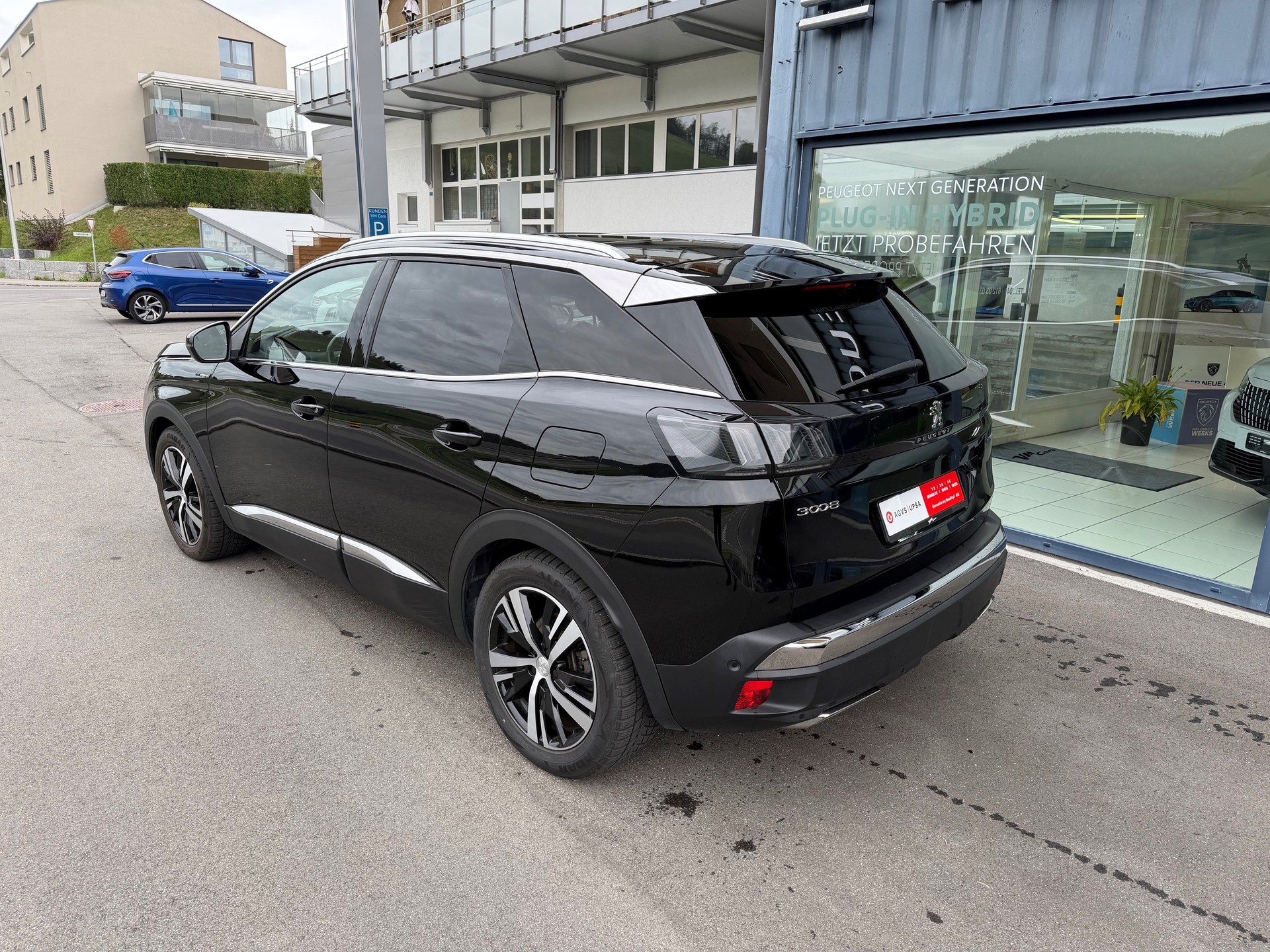 PEUGEOT 3008 300e Hybrid4 GT EAT8-image-3