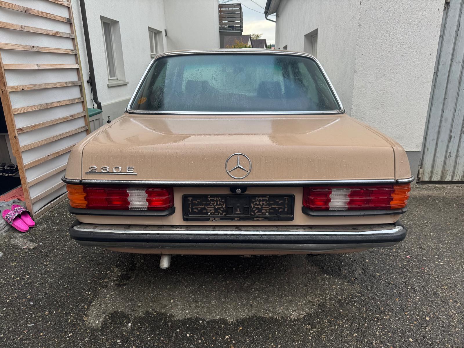 MERCEDES-BENZ 230 E-image-3