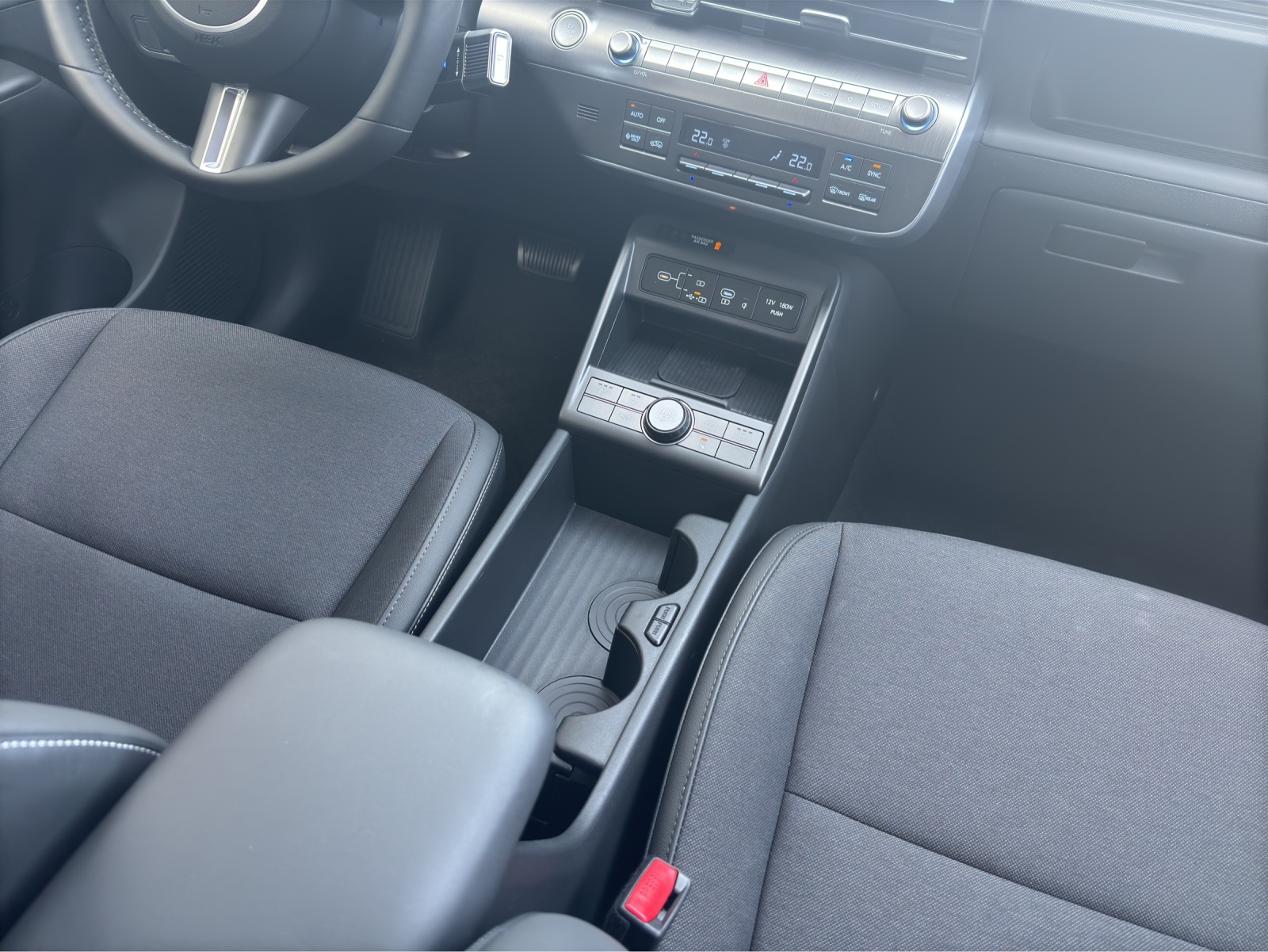 HYUNDAI Kona Electric Amplia 65,4 kWh inkl. Wärmepumpe-image-9