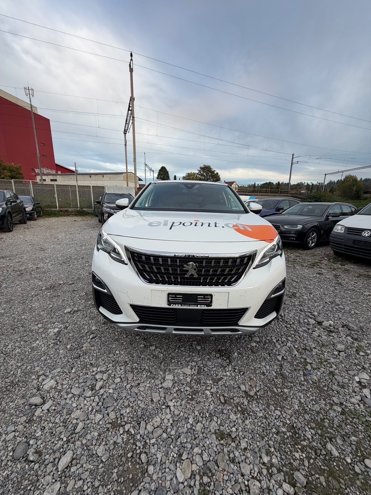 PEUGEOT 3008 1.2 PureTech Business Line EAT