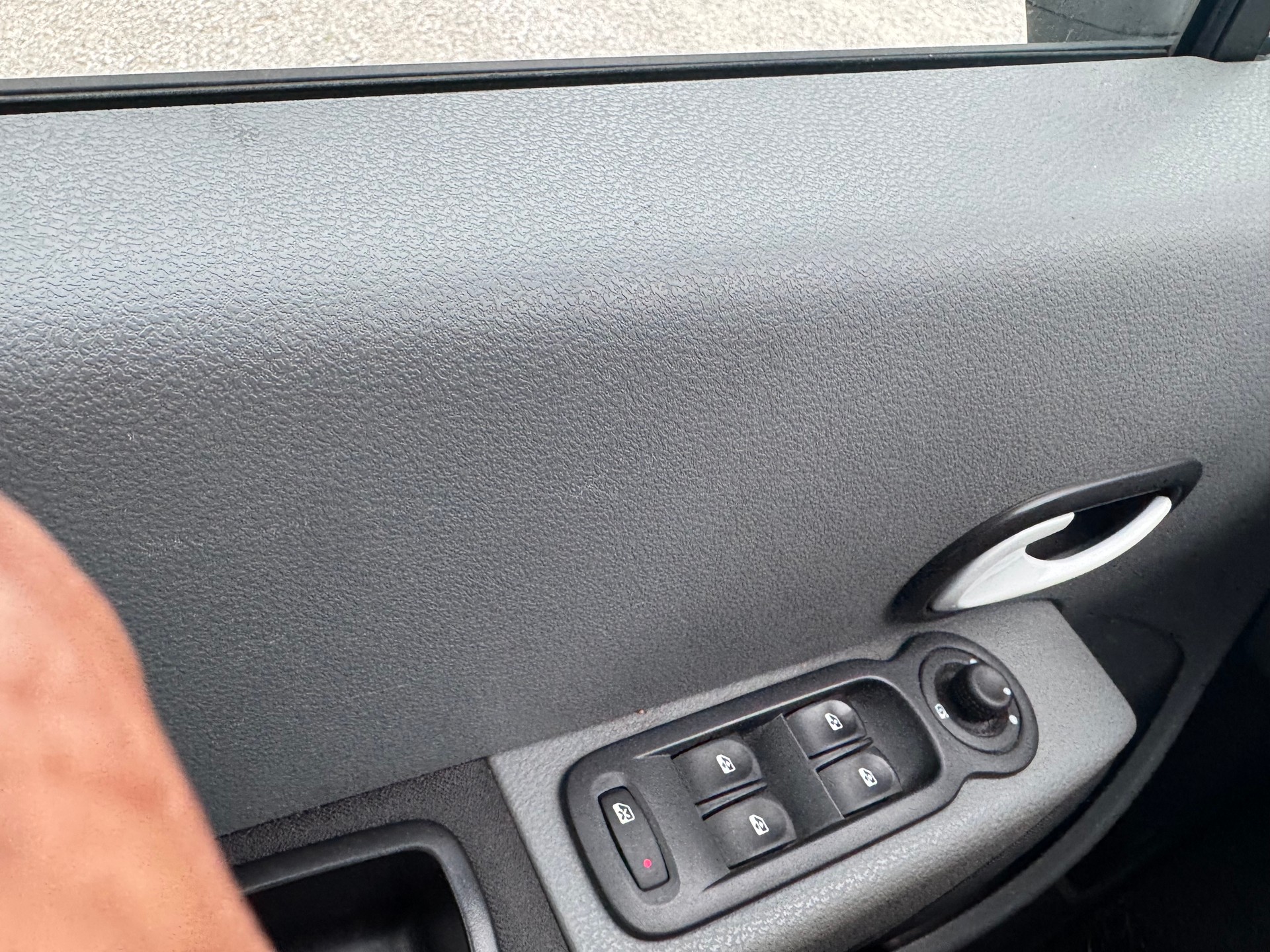 RENAULT Modus 1.2 16V T Yahoo-image-10