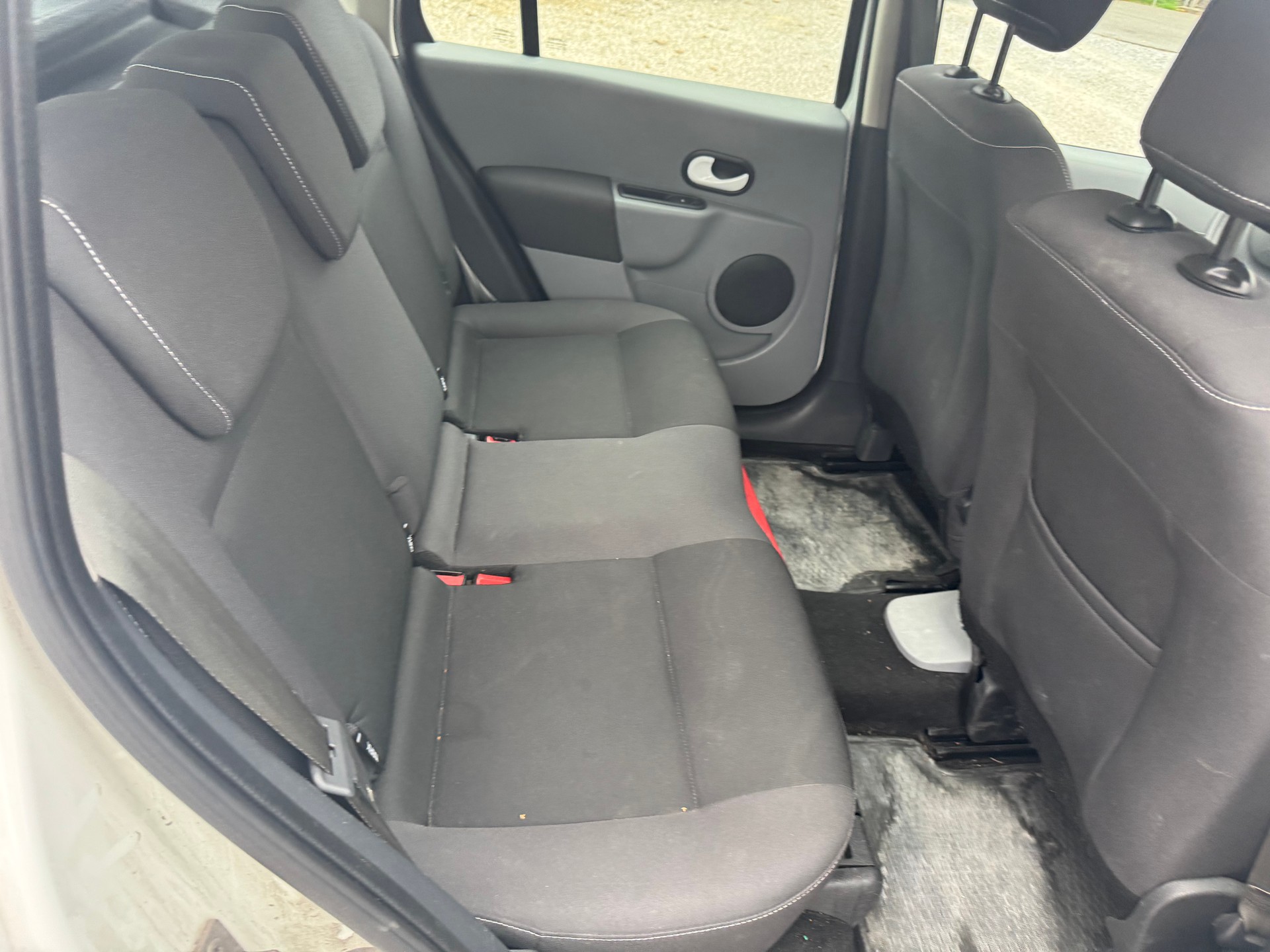 RENAULT Modus 1.2 16V T Yahoo-image-8