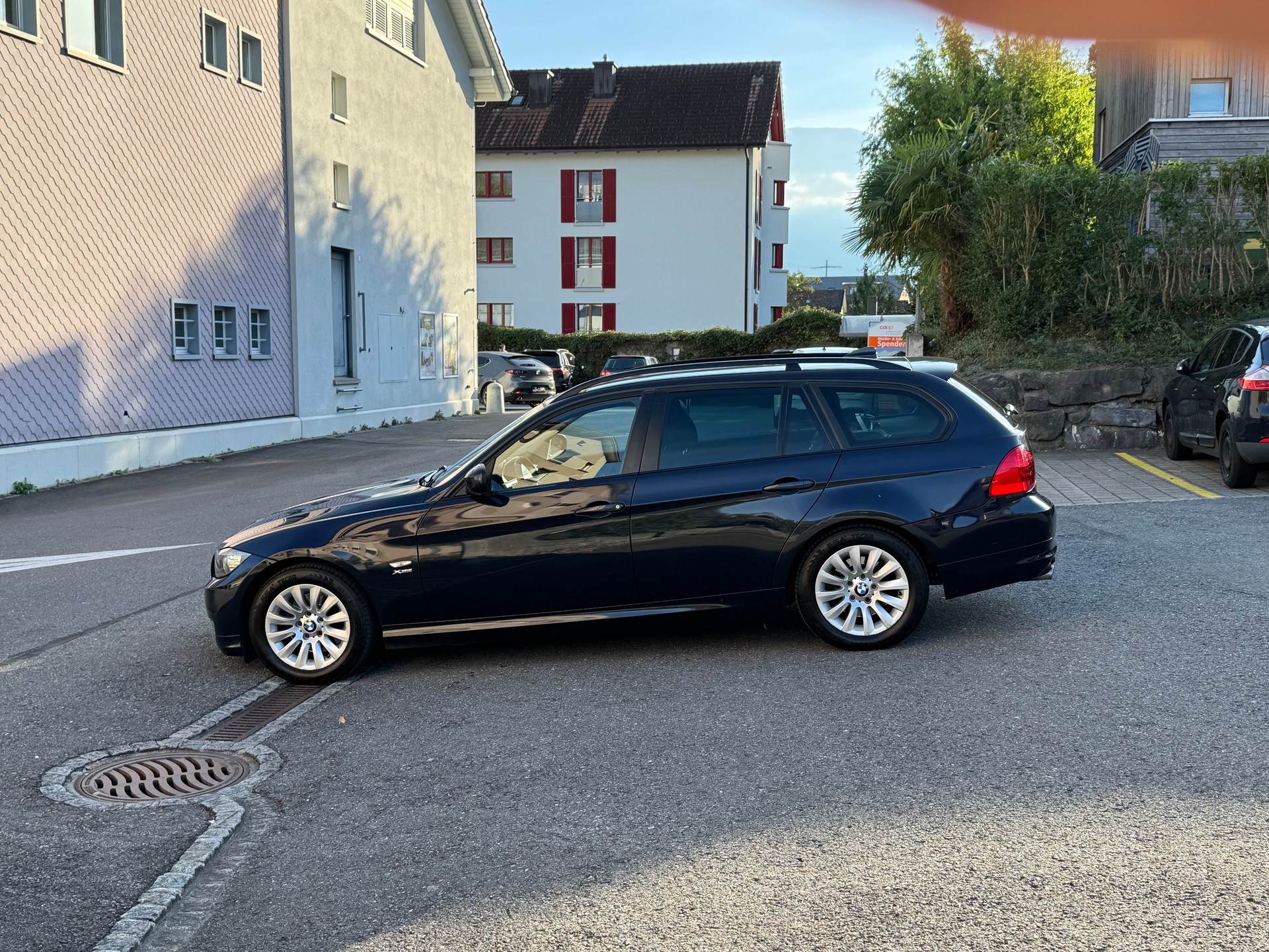 BMW 320d xDrive Touring Steptronic-image-9