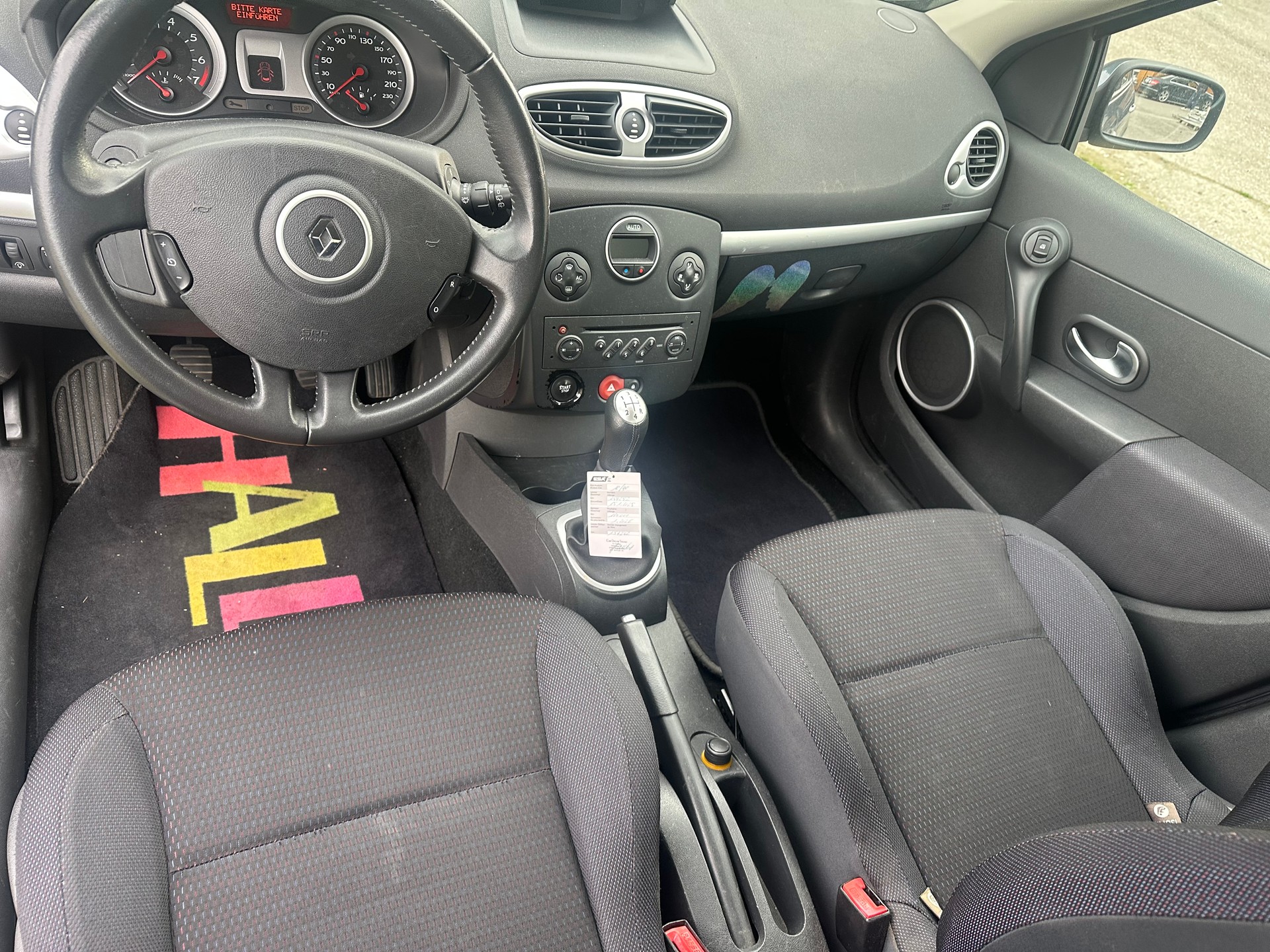 RENAULT Clio 1.6 16V Dynamique-image-7