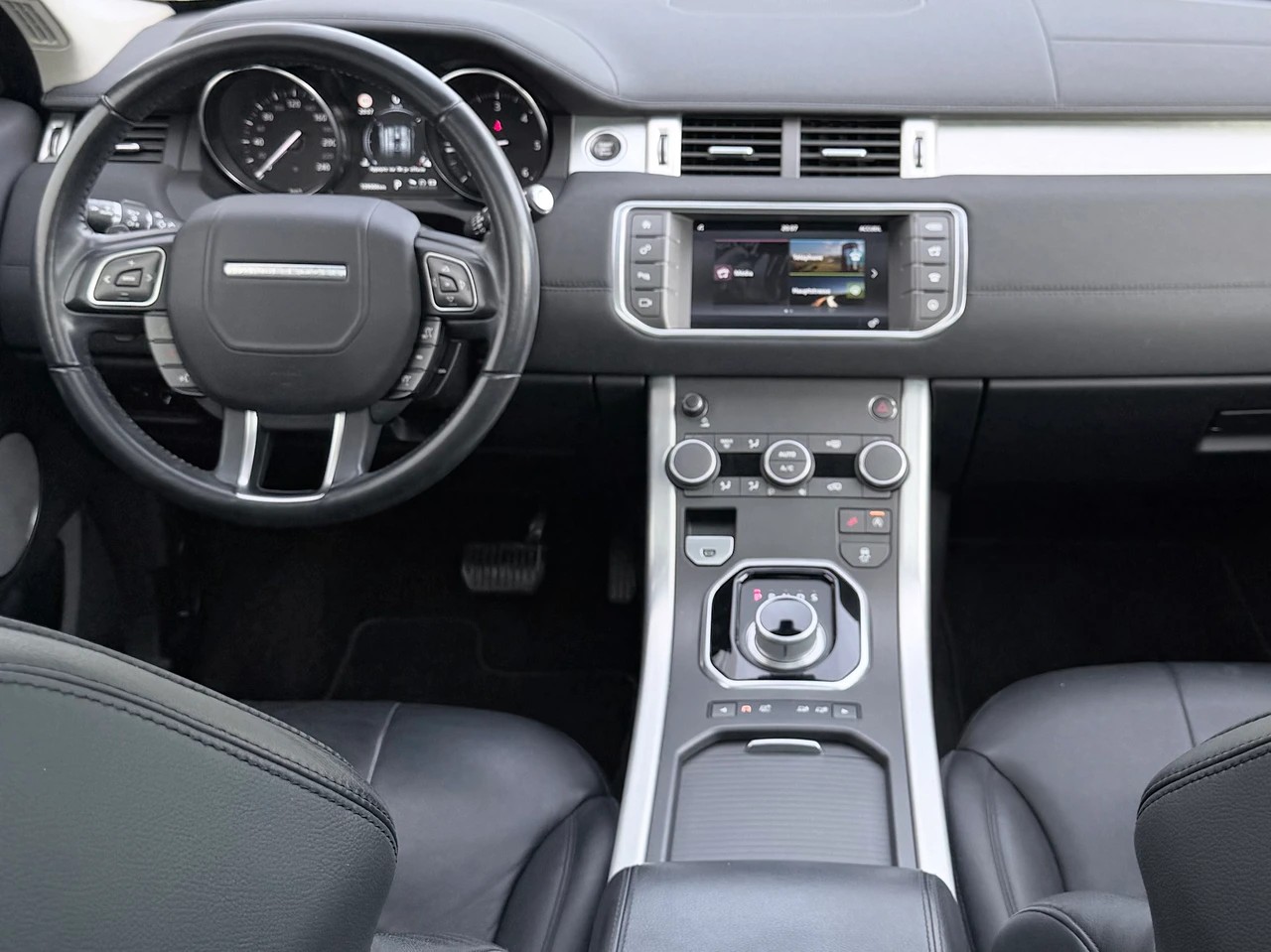 LAND ROVER Range Rover Evoque 2.0 TD4 HSE Dynamic AT9-image-8