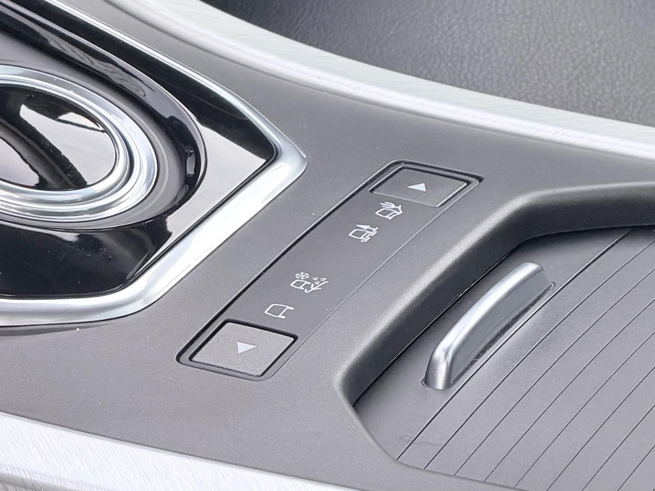 LAND ROVER Range Rover Evoque 2.0 TD4 HSE Dynamic AT9-image-5