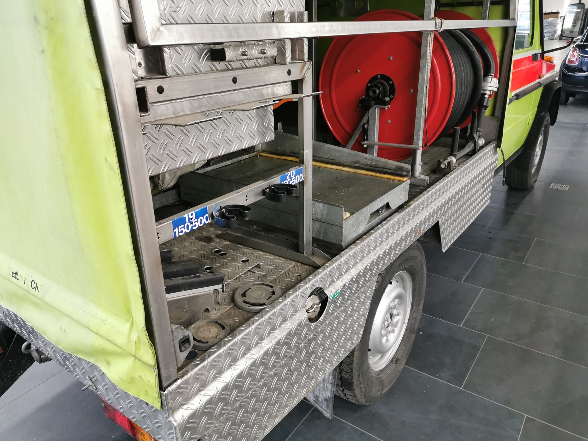 PUCH Mercedes G 230 GE G Klasse FEUERWEHR G-WAGON Professional PUR EDITION. 🇨🇭-image-8