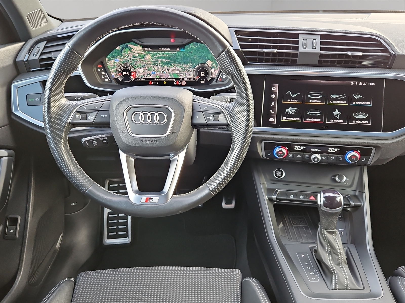 AUDI Q3 35 TFSI S line Attraction S-tronic-image-6