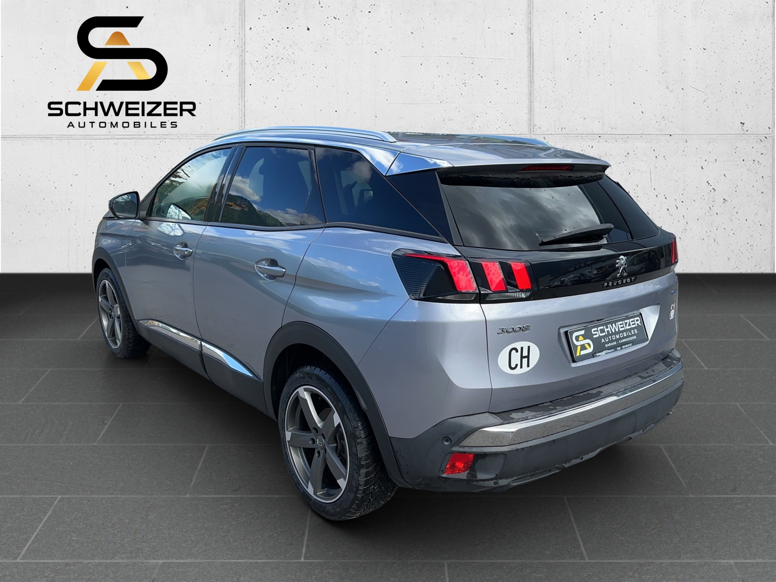 PEUGEOT 3008 1.2 PureTech Allure-image-5