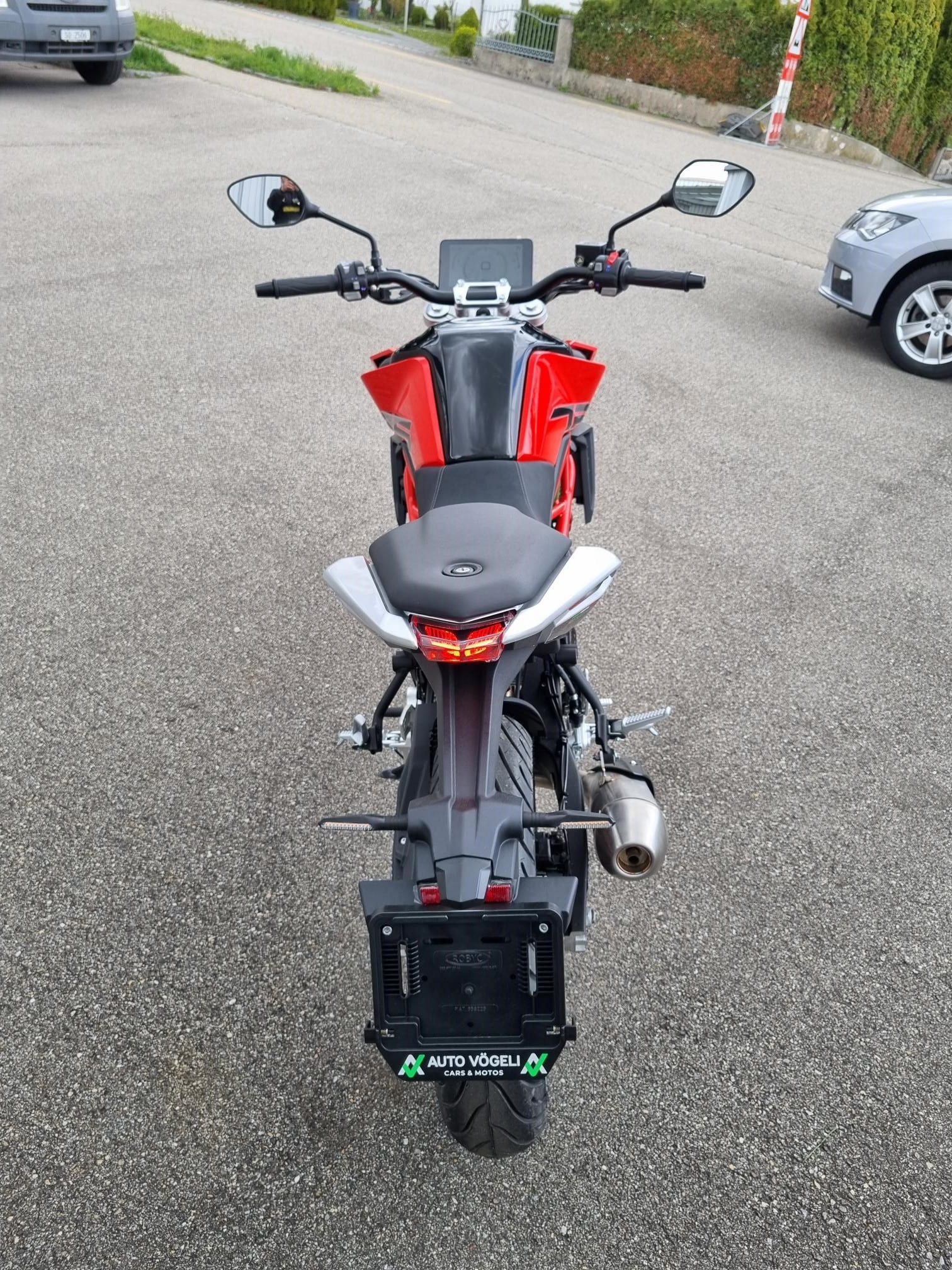 SWM HOKU 125 ABS-showroom-element-2