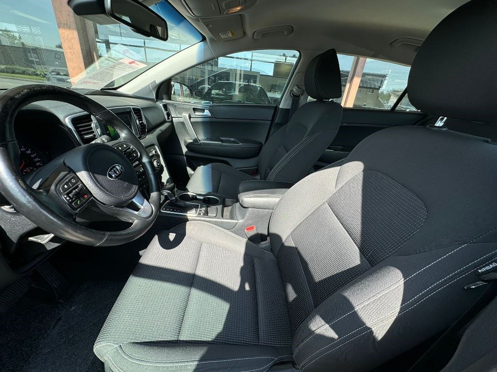 KIA Sportage 2.0CRDi Trend 4WD Automat-image-6