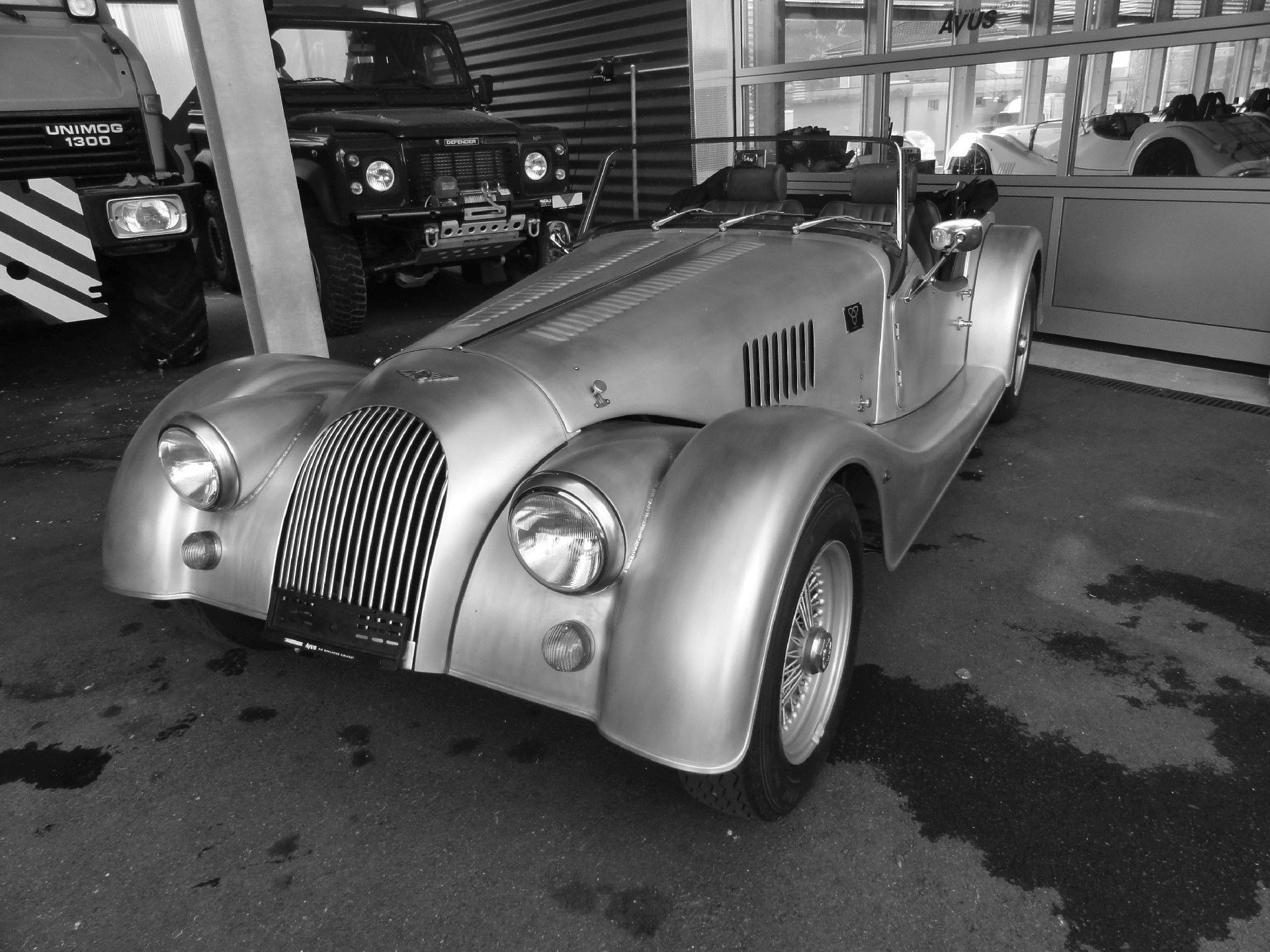 MORGAN einzigartiger Morgan PLUS 4 Avus Autone Vintage Edition-image-2