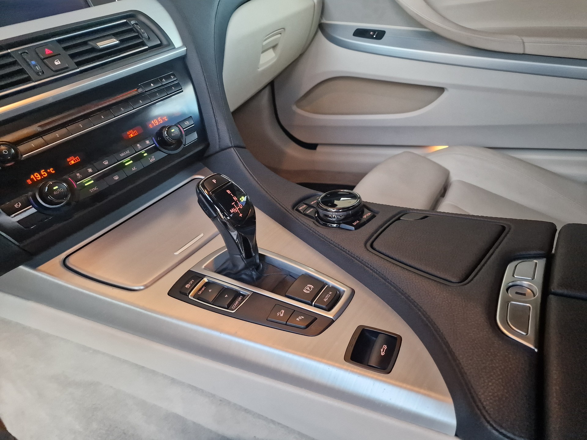BMW 640d Cabrio xDrive 24Mt Gara-image-10