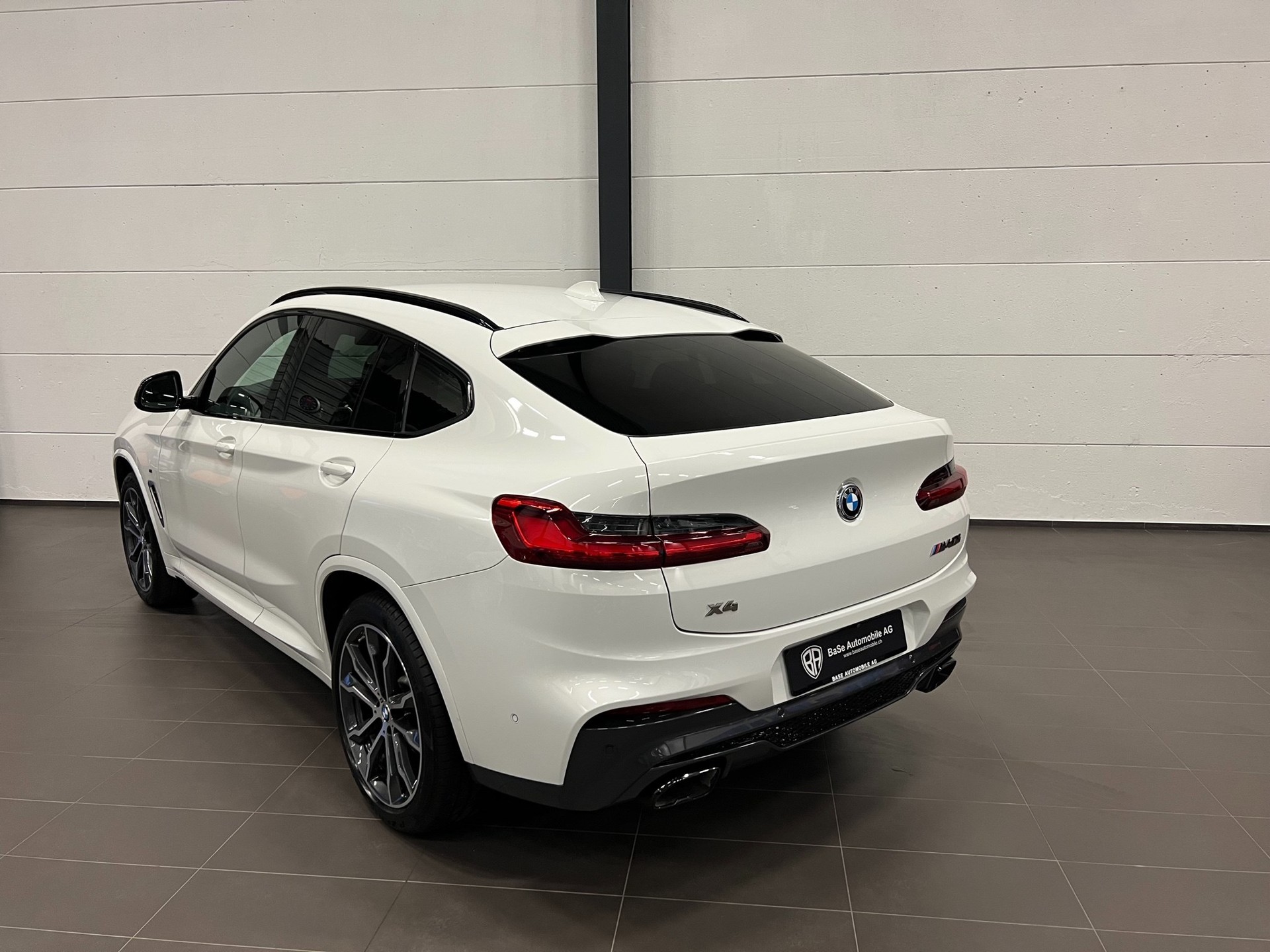 BMW X4 M40i Steptronic-image-11