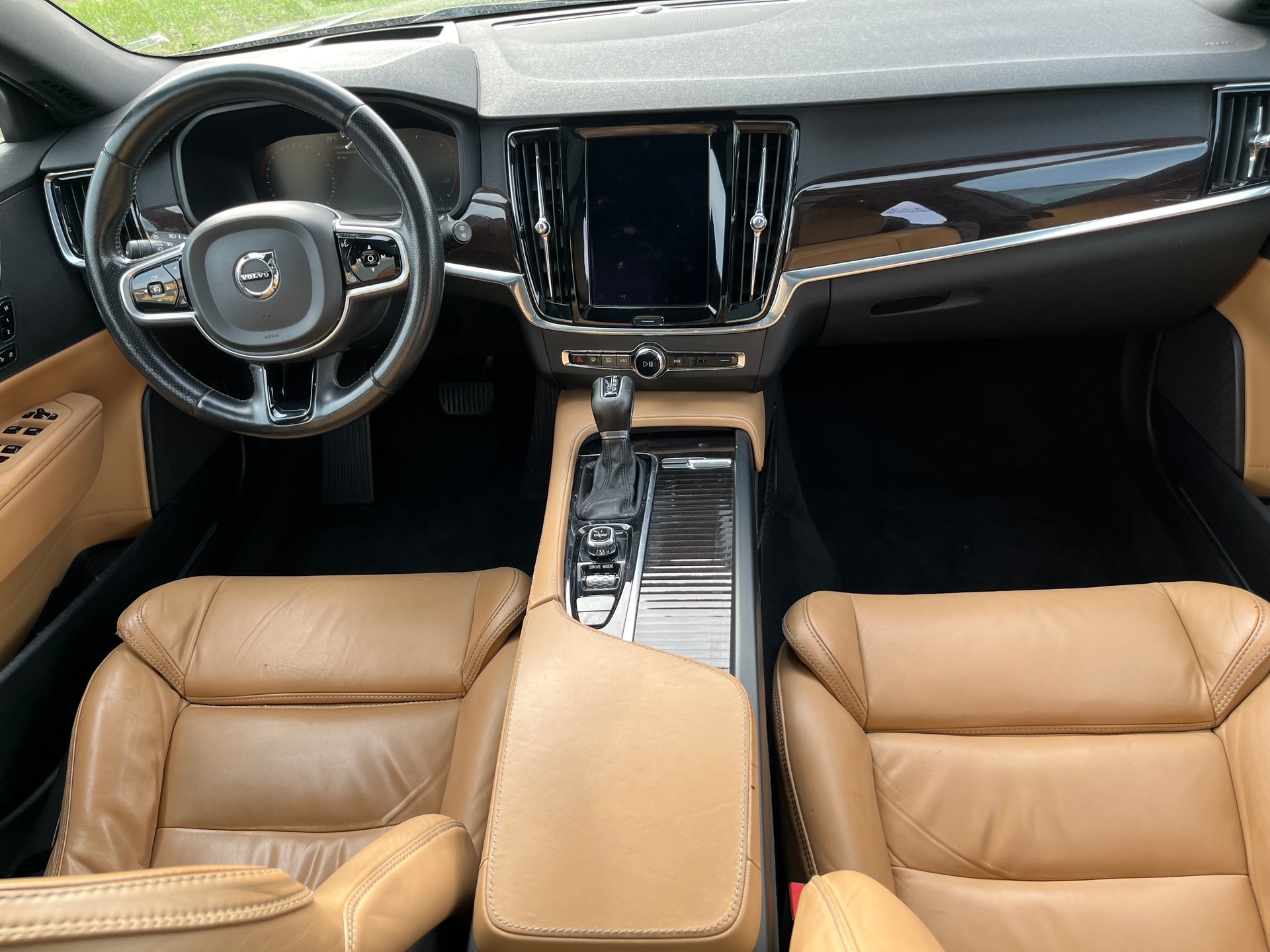 VOLVO V90 D5 AWD R-Design Geartronic Powerpulse-image-6