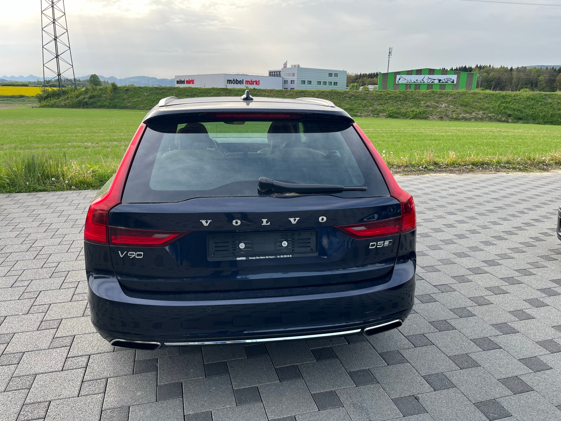 VOLVO V90 D5 AWD R-Design Geartronic Powerpulse-image-5