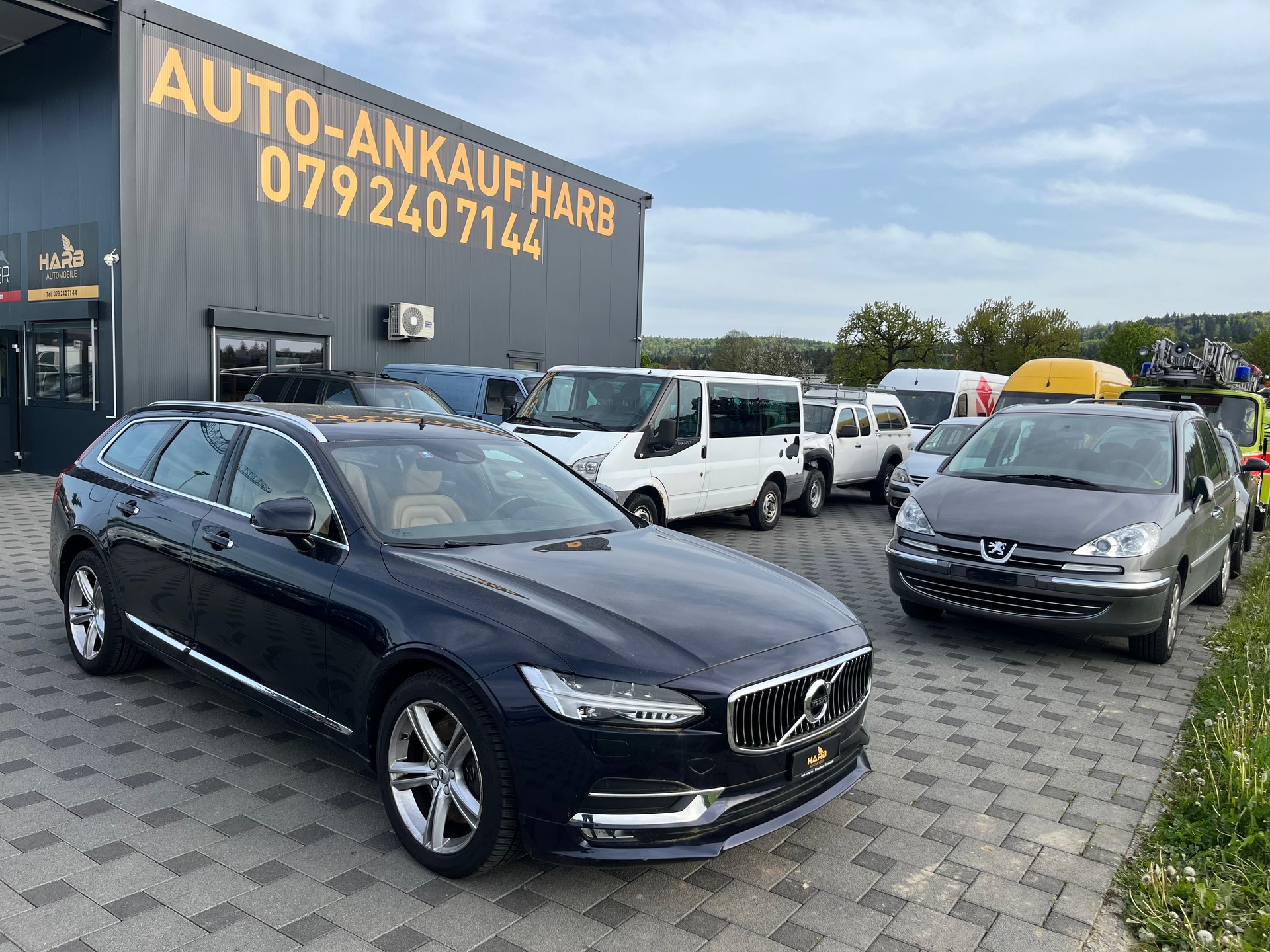 VOLVO V90 D5 AWD R-Design Geartronic Powerpulse-image-0
