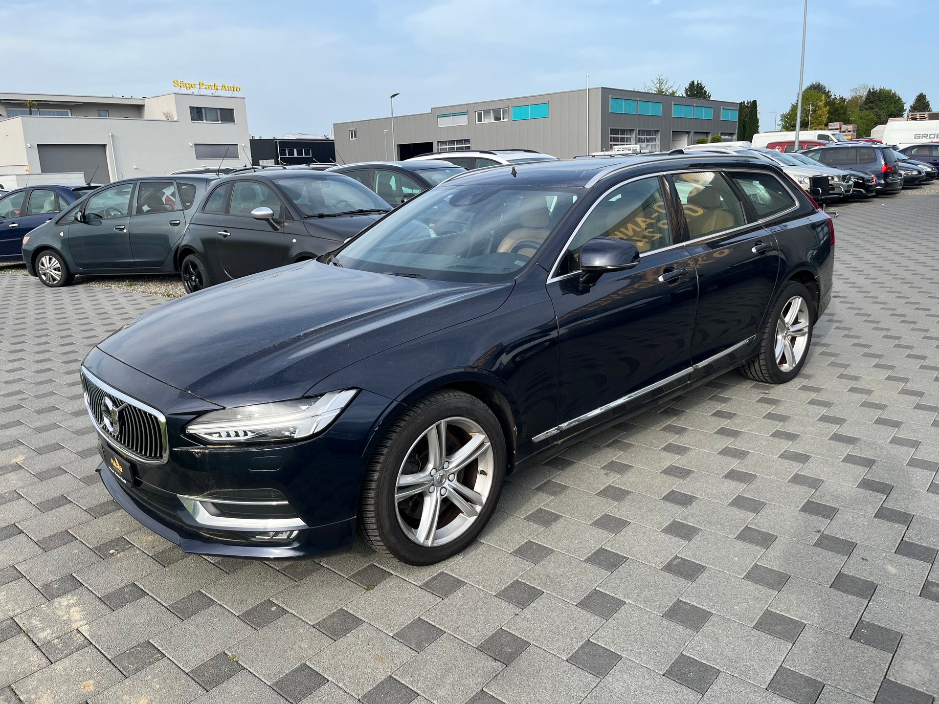 VOLVO V90 D5 AWD R-Design Geartronic Powerpulse-image-2