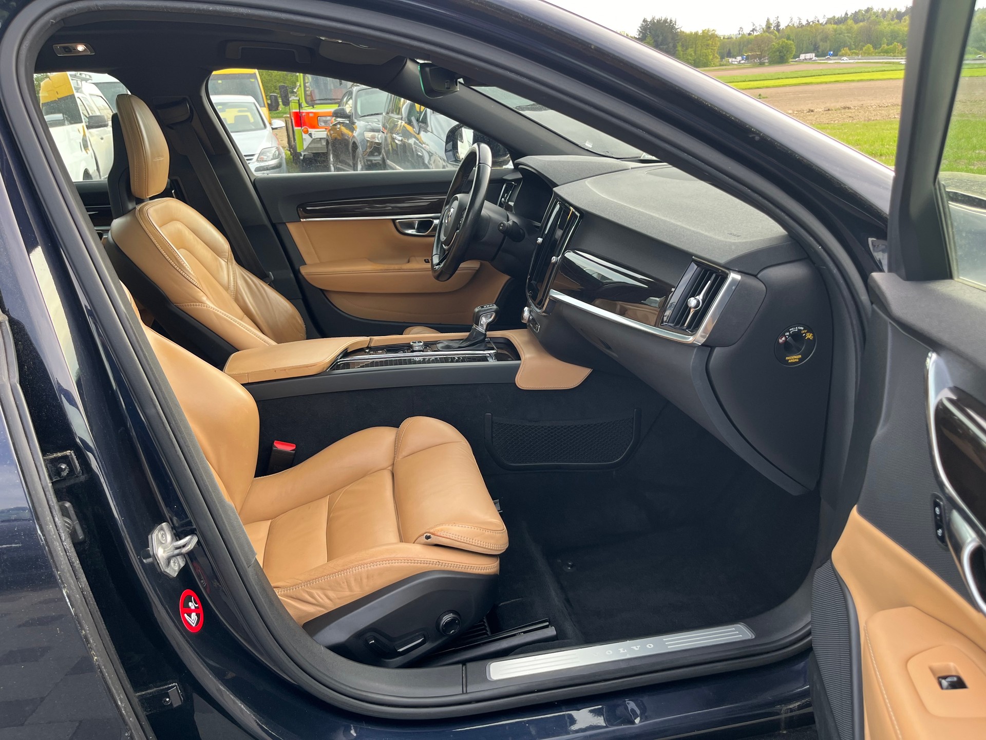 VOLVO V90 D5 AWD R-Design Geartronic Powerpulse-image-8