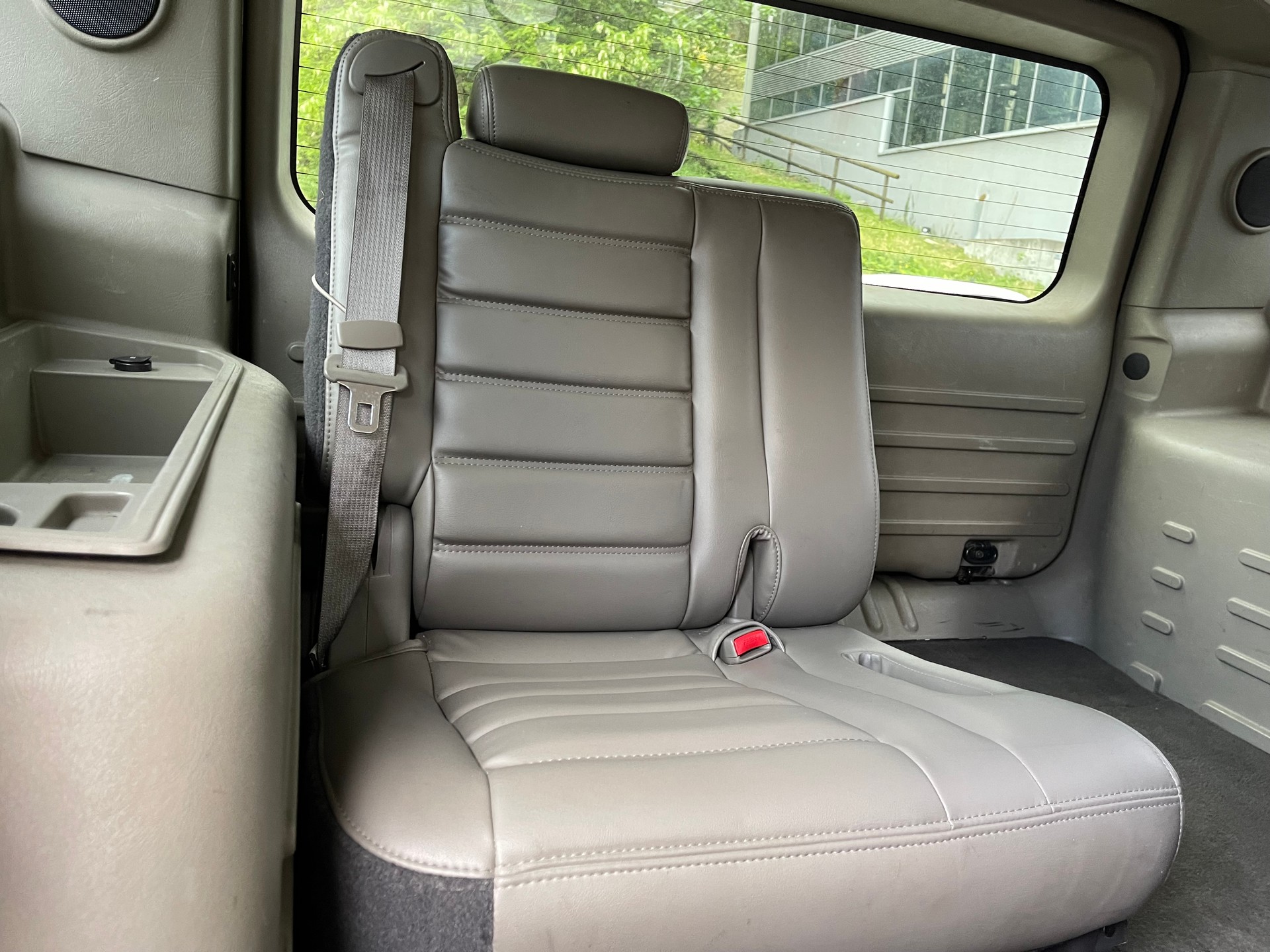 HUMMER H2 6.0-image-12