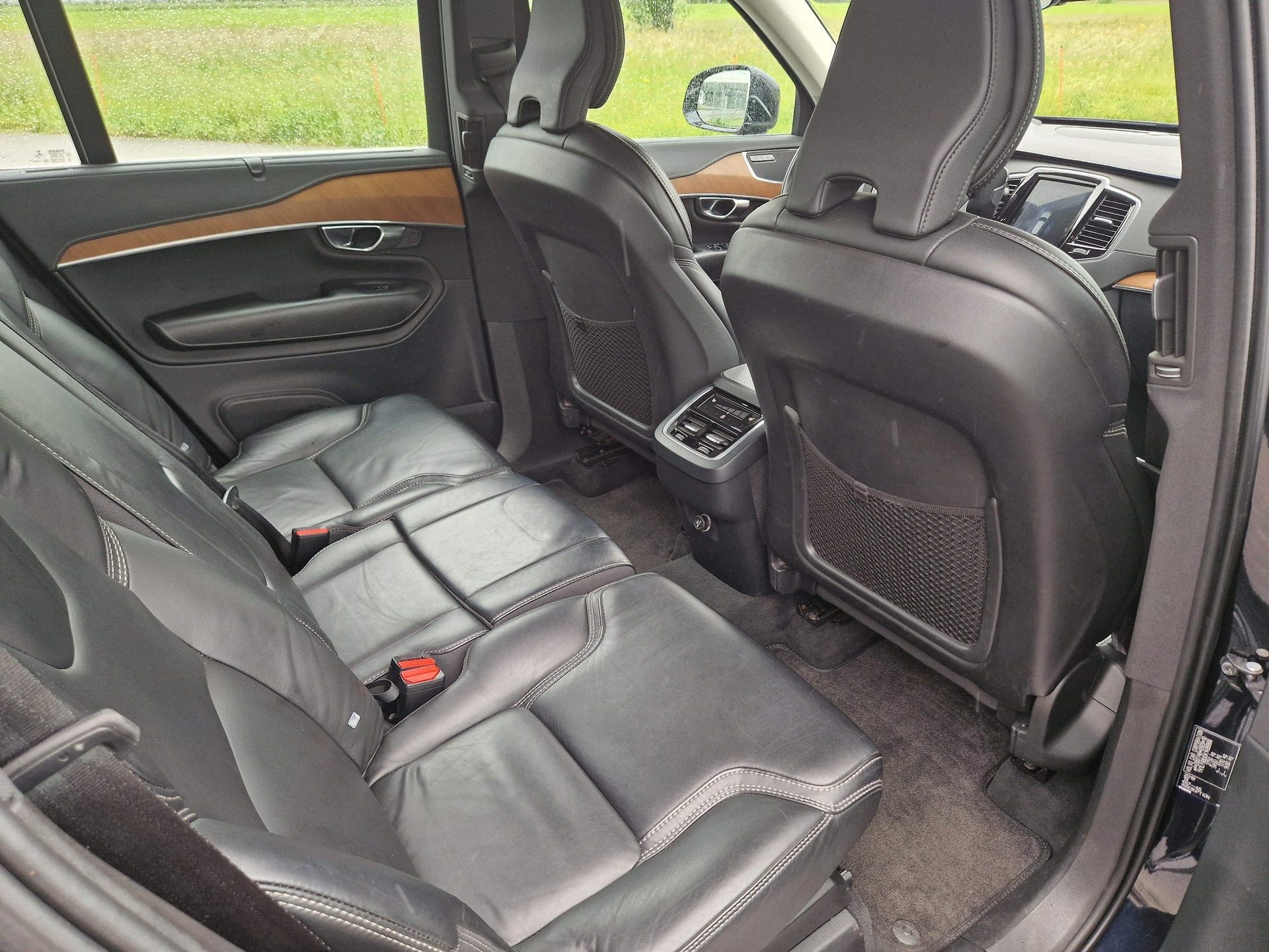 VOLVO XC90 D5 AWD Inscription Geartronic-image-10