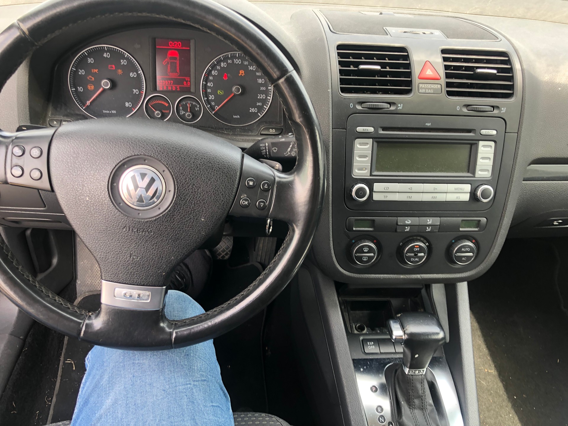 VW Golf 1.4 TSI GT Sport DSG-image-7