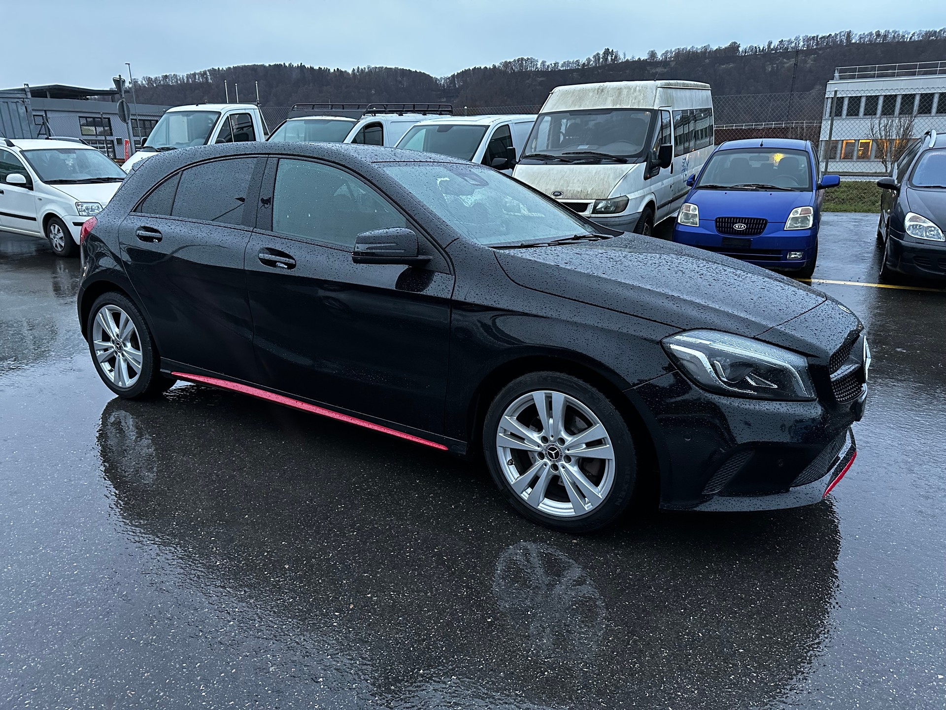 MERCEDES-BENZ A 200 AMG Line 7G-DCT-image-9