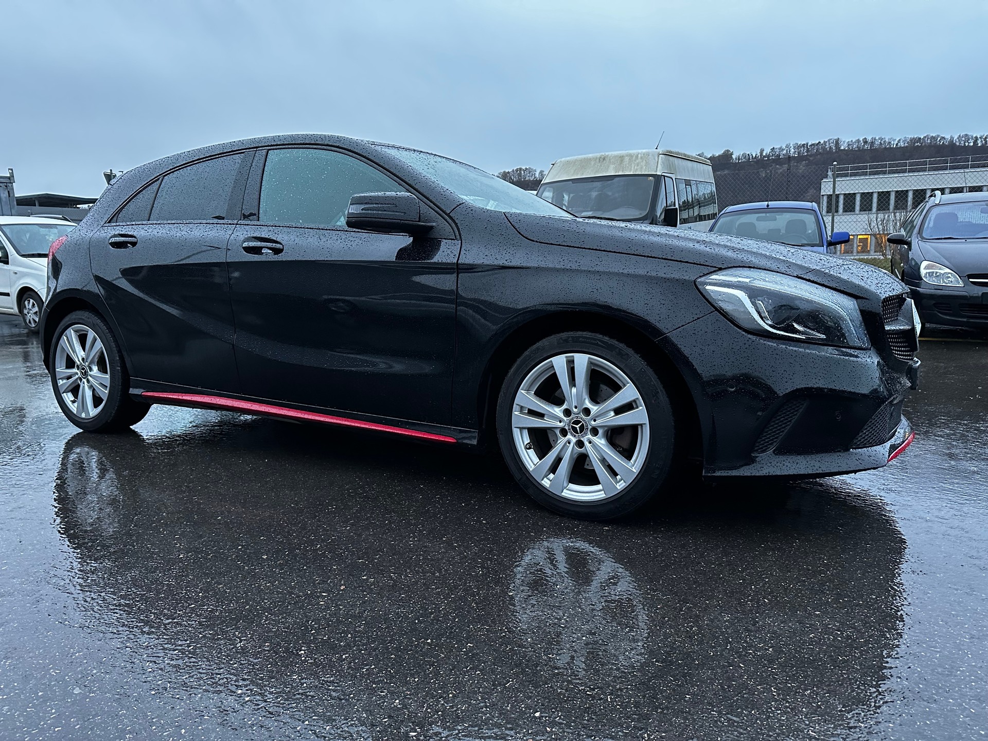 MERCEDES-BENZ A 200 AMG Line 7G-DCT-image-8
