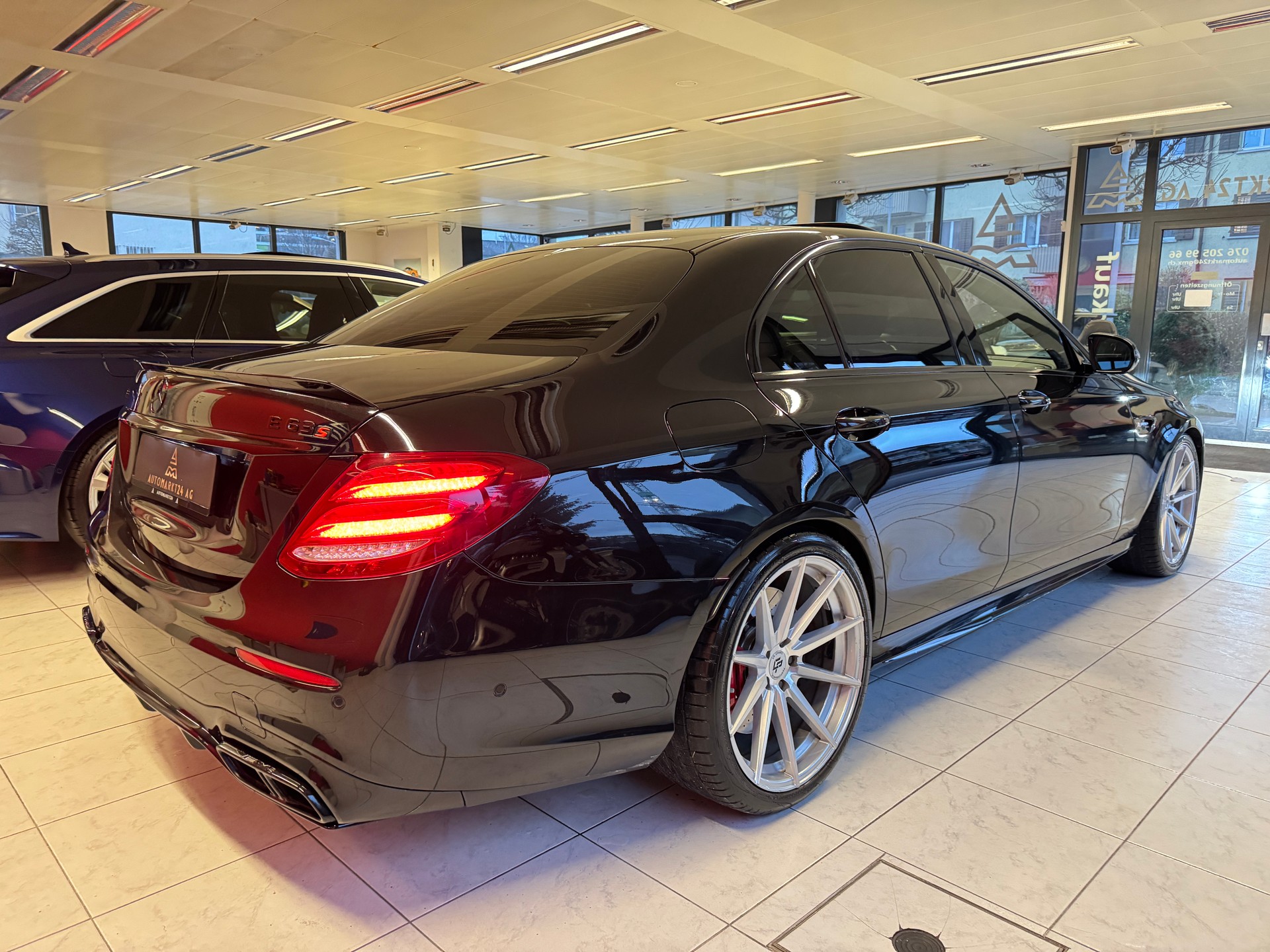 MERCEDES-BENZ E 63 AMG S 4Matic Speedshift MCT-image-14