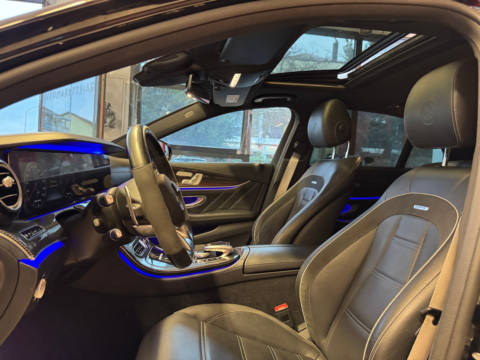 MERCEDES-BENZ E 63 AMG S 4Matic Speedshift MCT-image-4