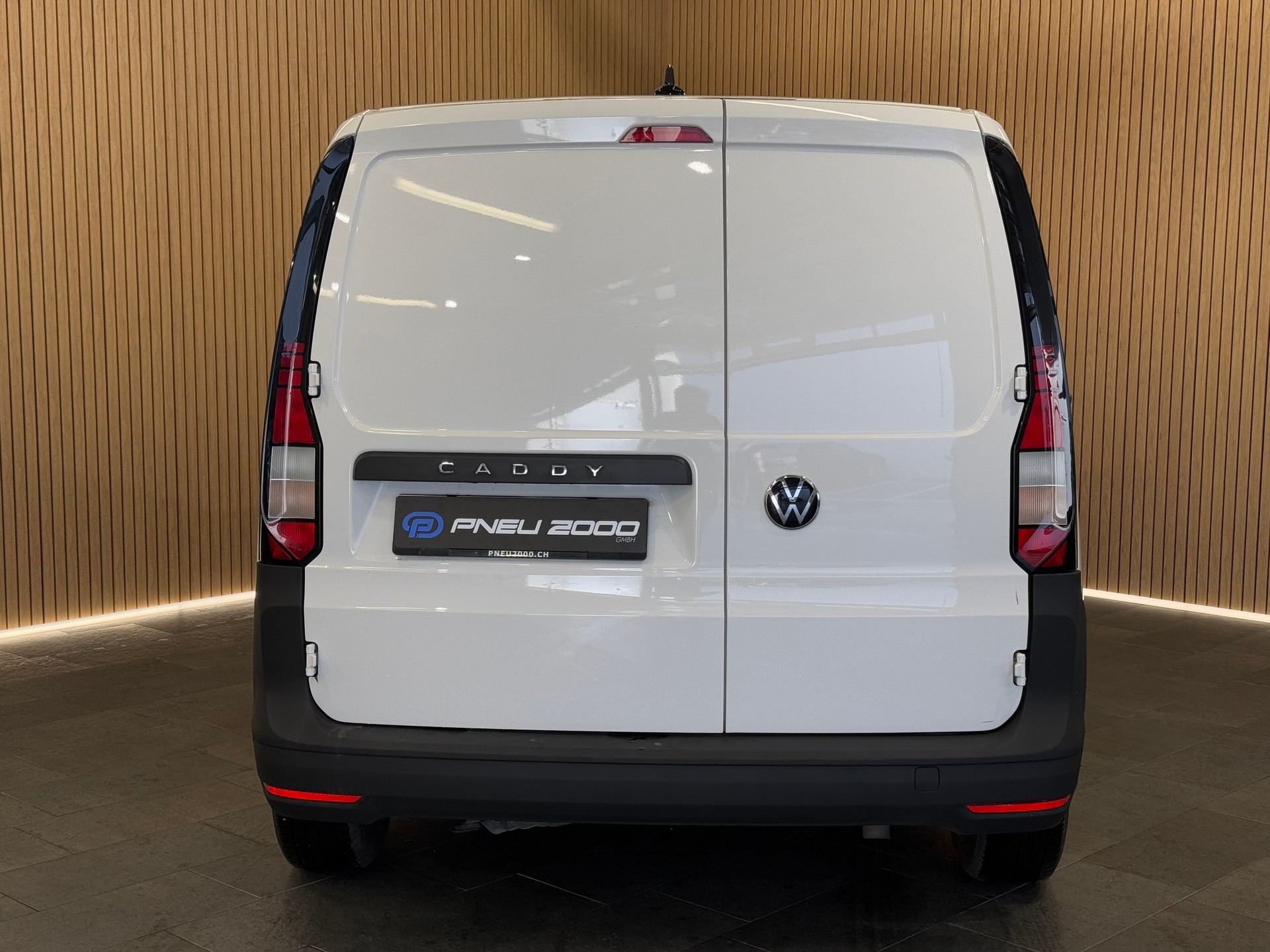 VW Caddy Cargo 2.0TDI Entry-showroom-element-3