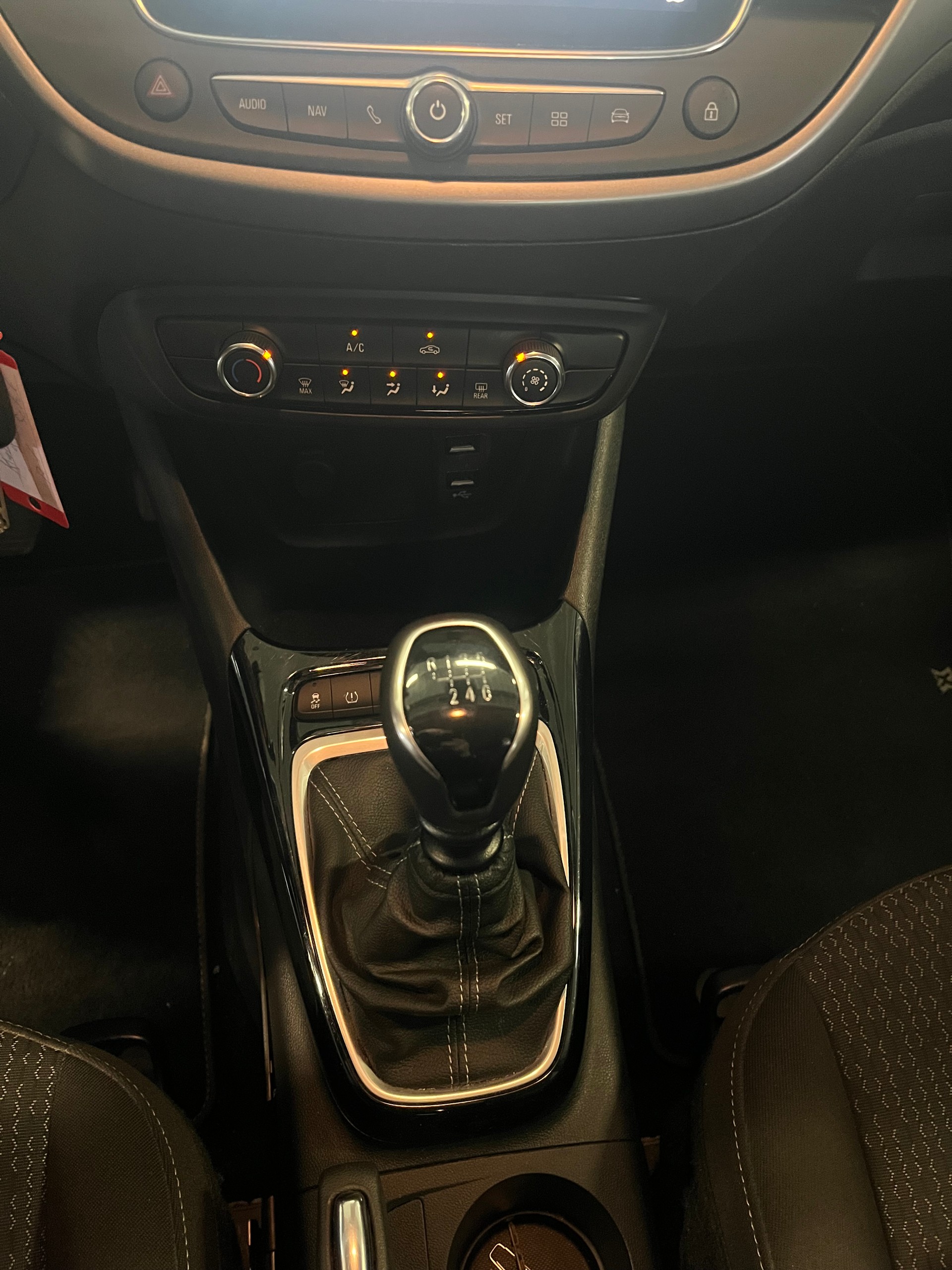 OPEL Crossland X 1.2i Enjoy-image-12