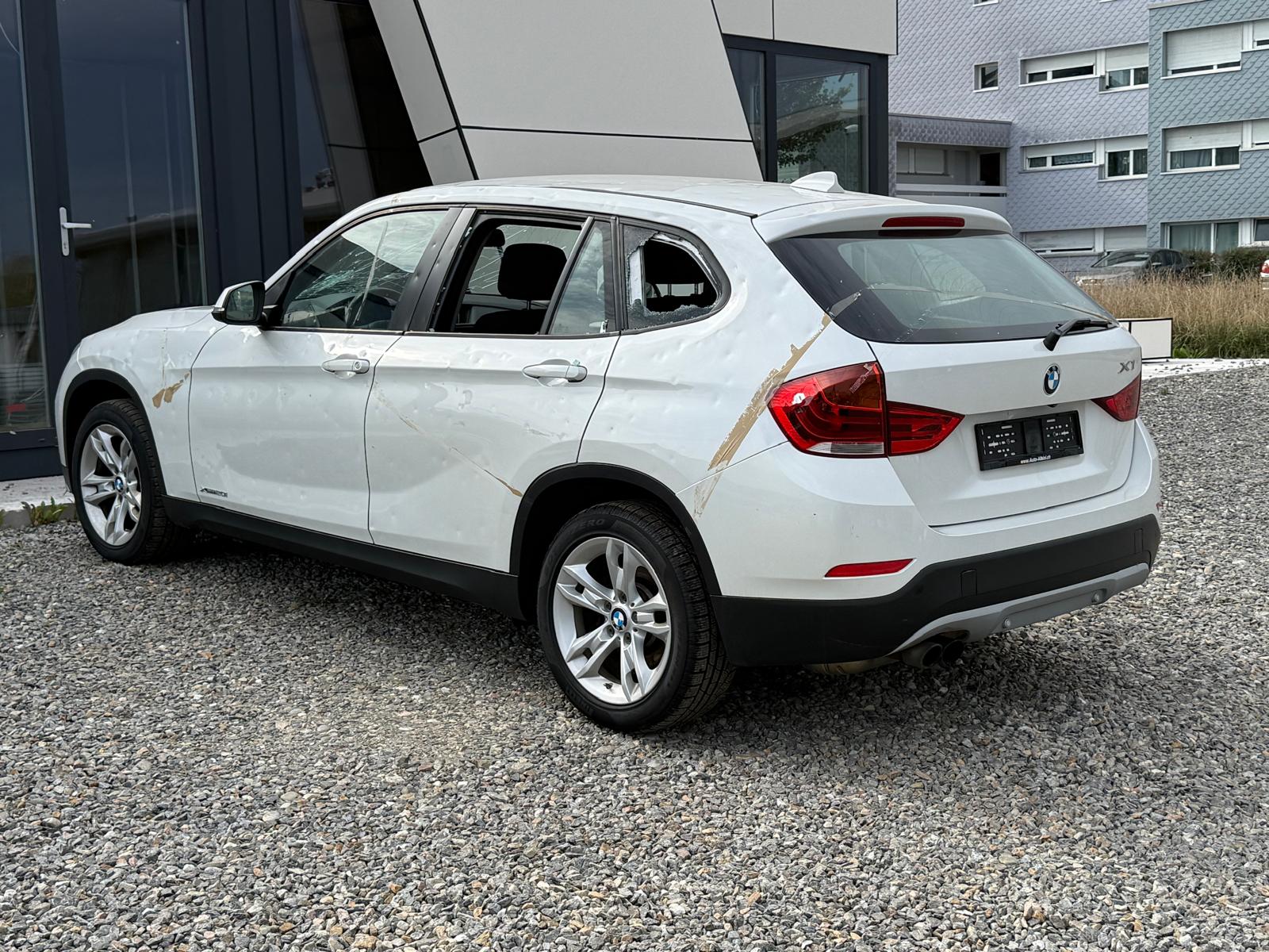 BMW X1 xDrive 20i Steptronic *HAGELSCHADEN* **Jetzt nur noch CHF 4'900.- statt CHF 8'900.-**-image-7