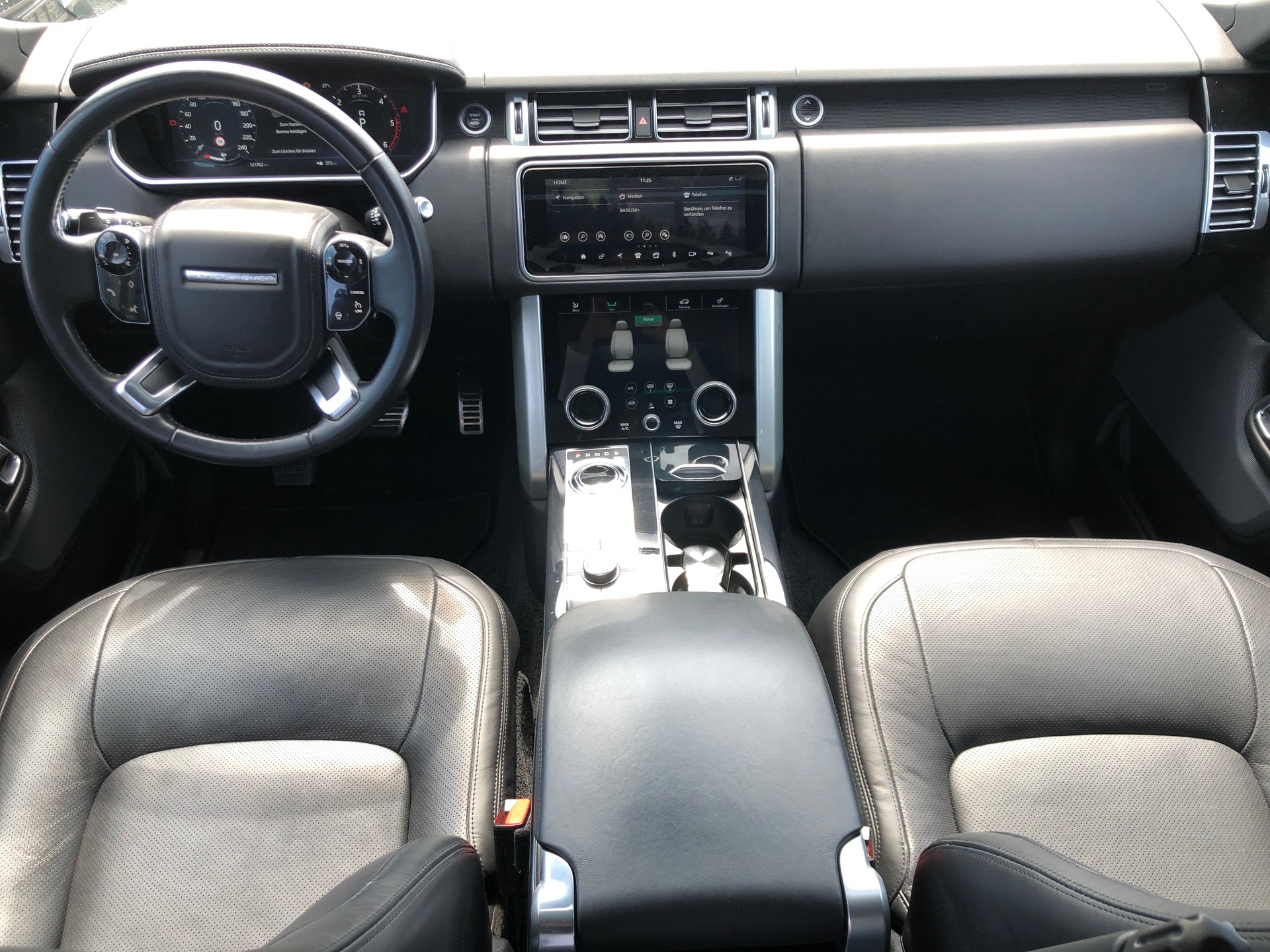 LAND ROVER Range Rover 4.4 SDV8 Vogue Automatic-image-14