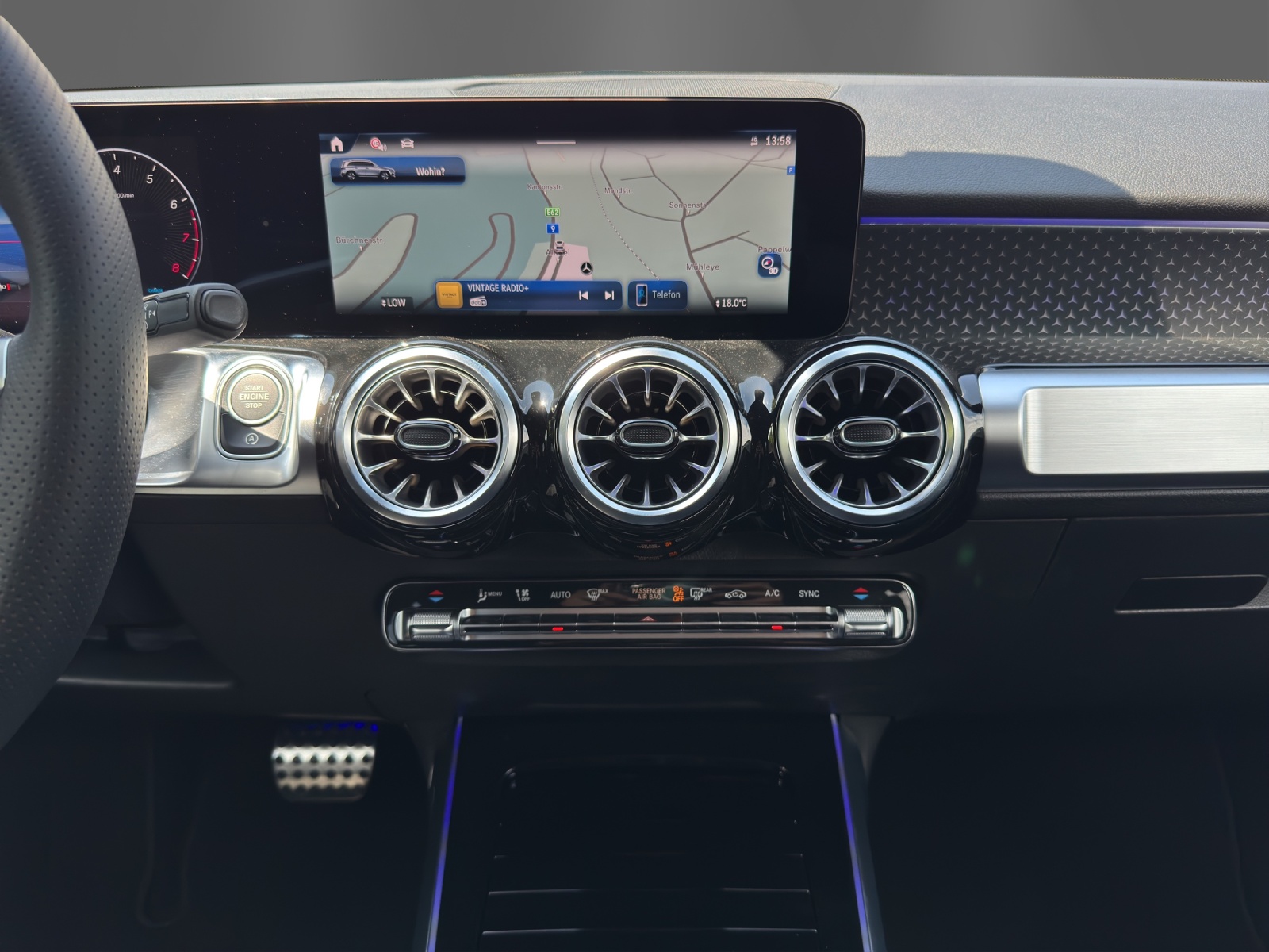 MERCEDES-BENZ GLB 250 4Matic 8G-Tronic-image-15