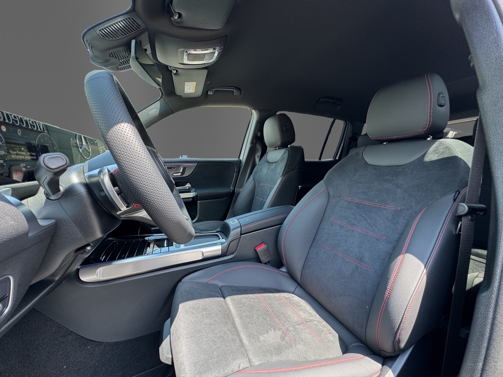 MERCEDES-BENZ GLB 250 4Matic 8G-Tronic-image-8