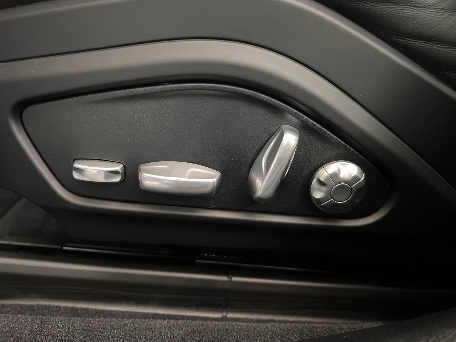PORSCHE Panamera Turbo S E-Hybrid-image-20