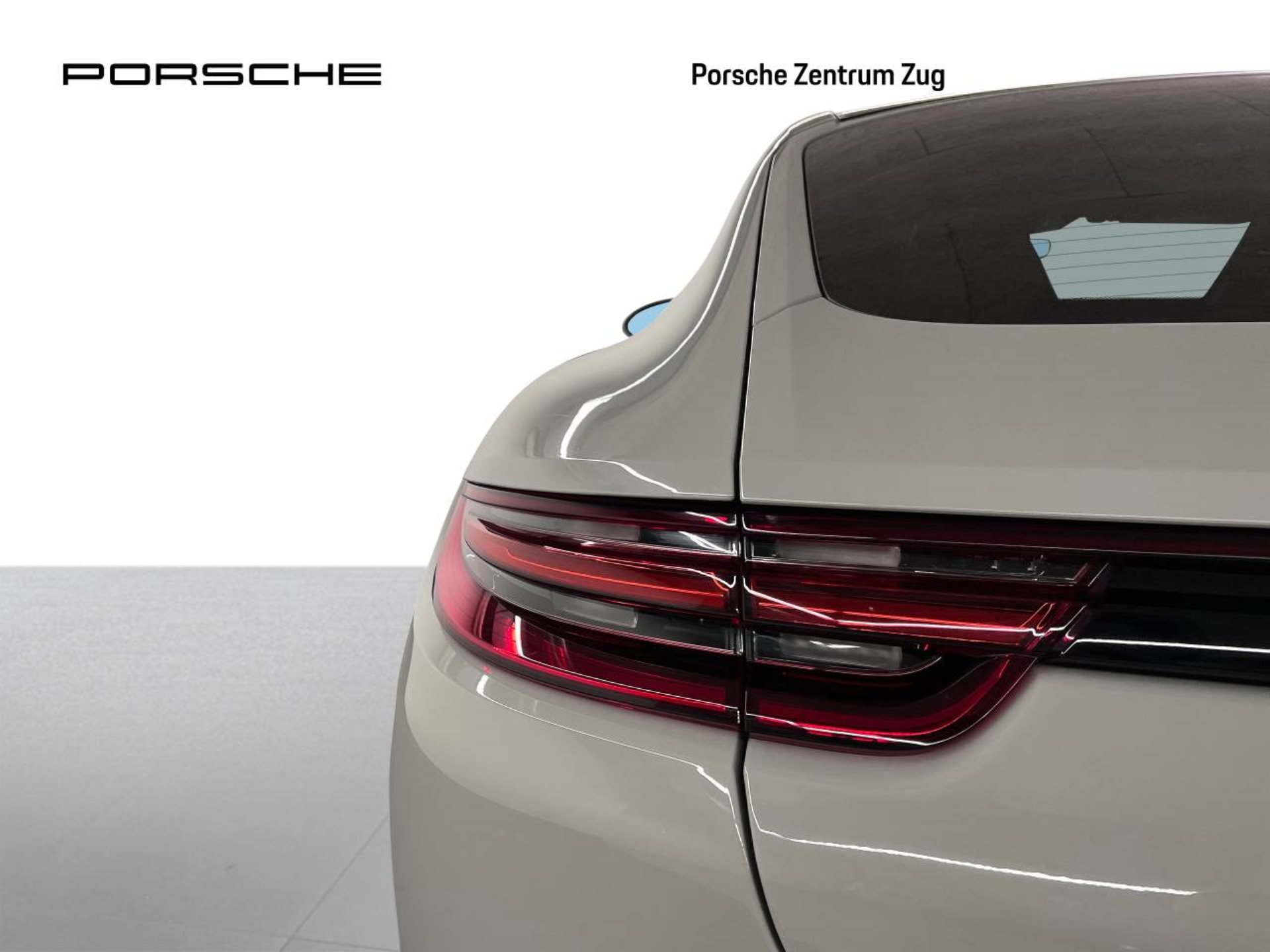 PORSCHE Panamera Turbo S E-Hybrid-image-11